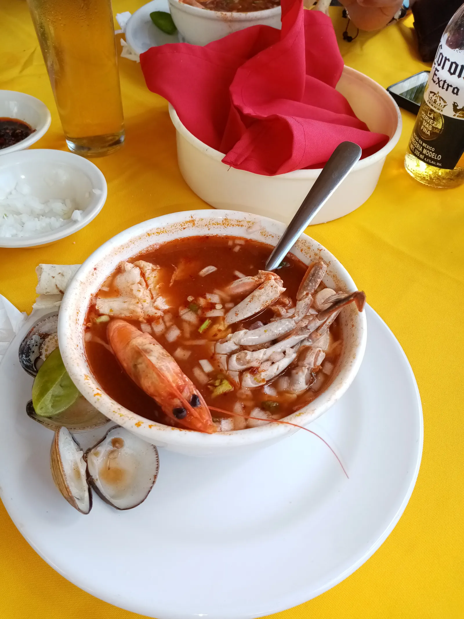 Restaurante willys foods image 9