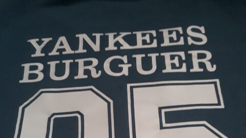 Yankees burger image 1