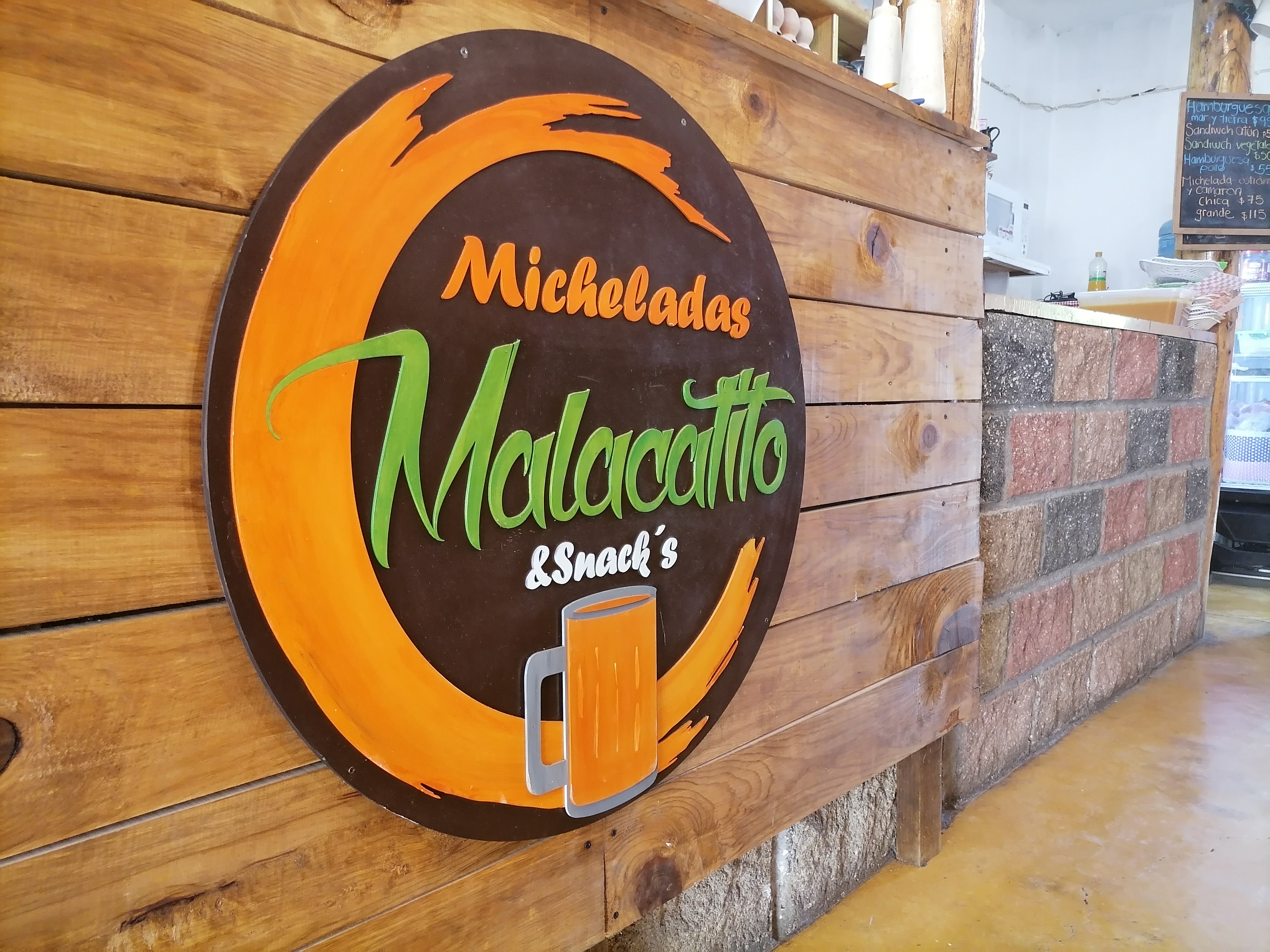 "Snack's Malacatito" Hamburguesas image 10