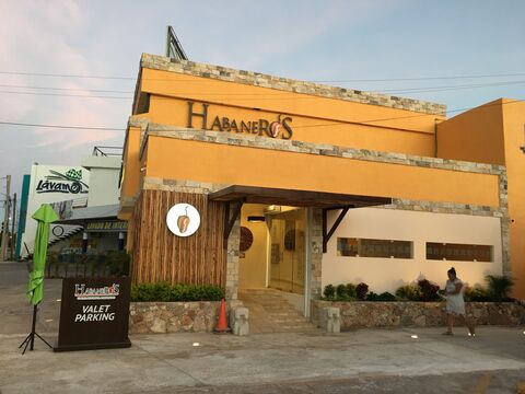 Habaneros Casinos - Cocina Yucateca y Mariscos image 1