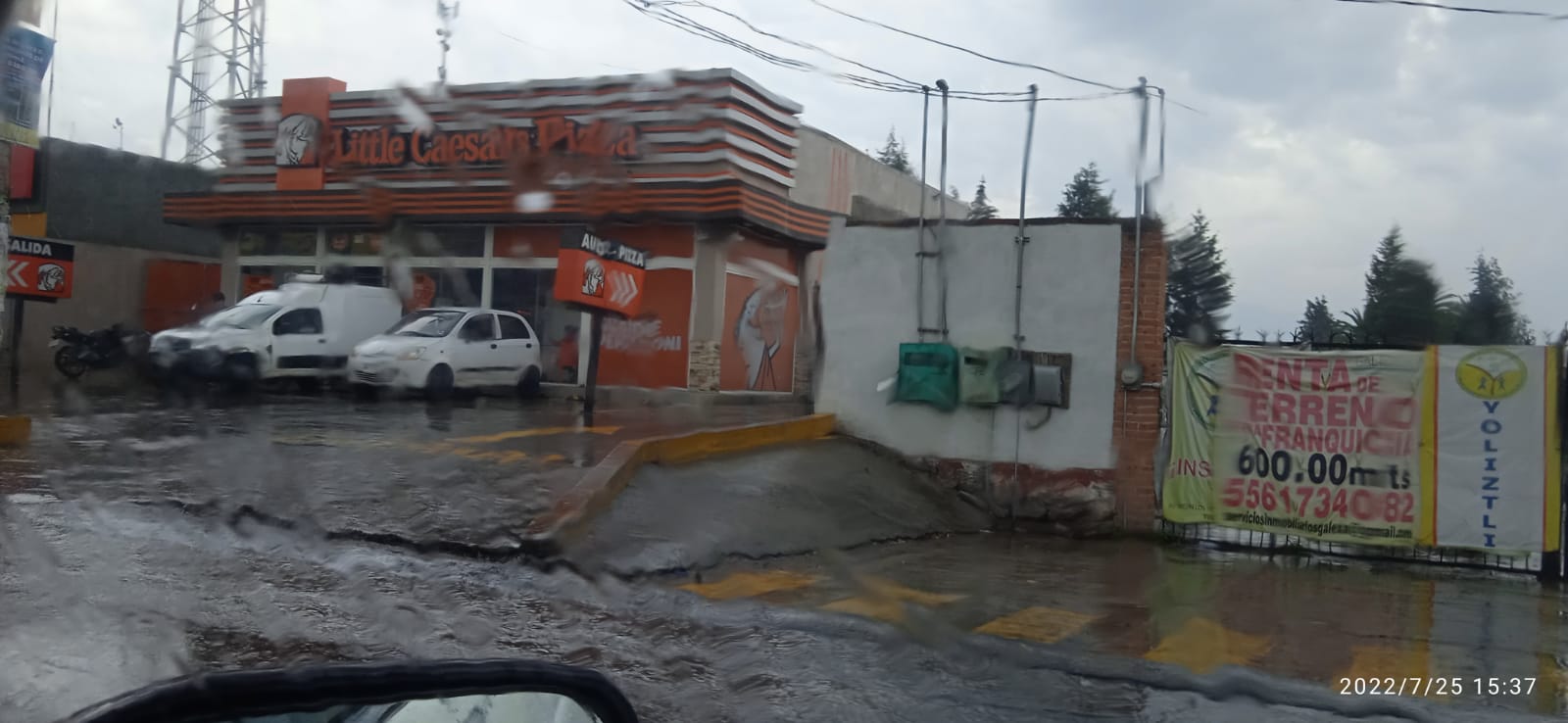 Little Caesars Pizza image 10