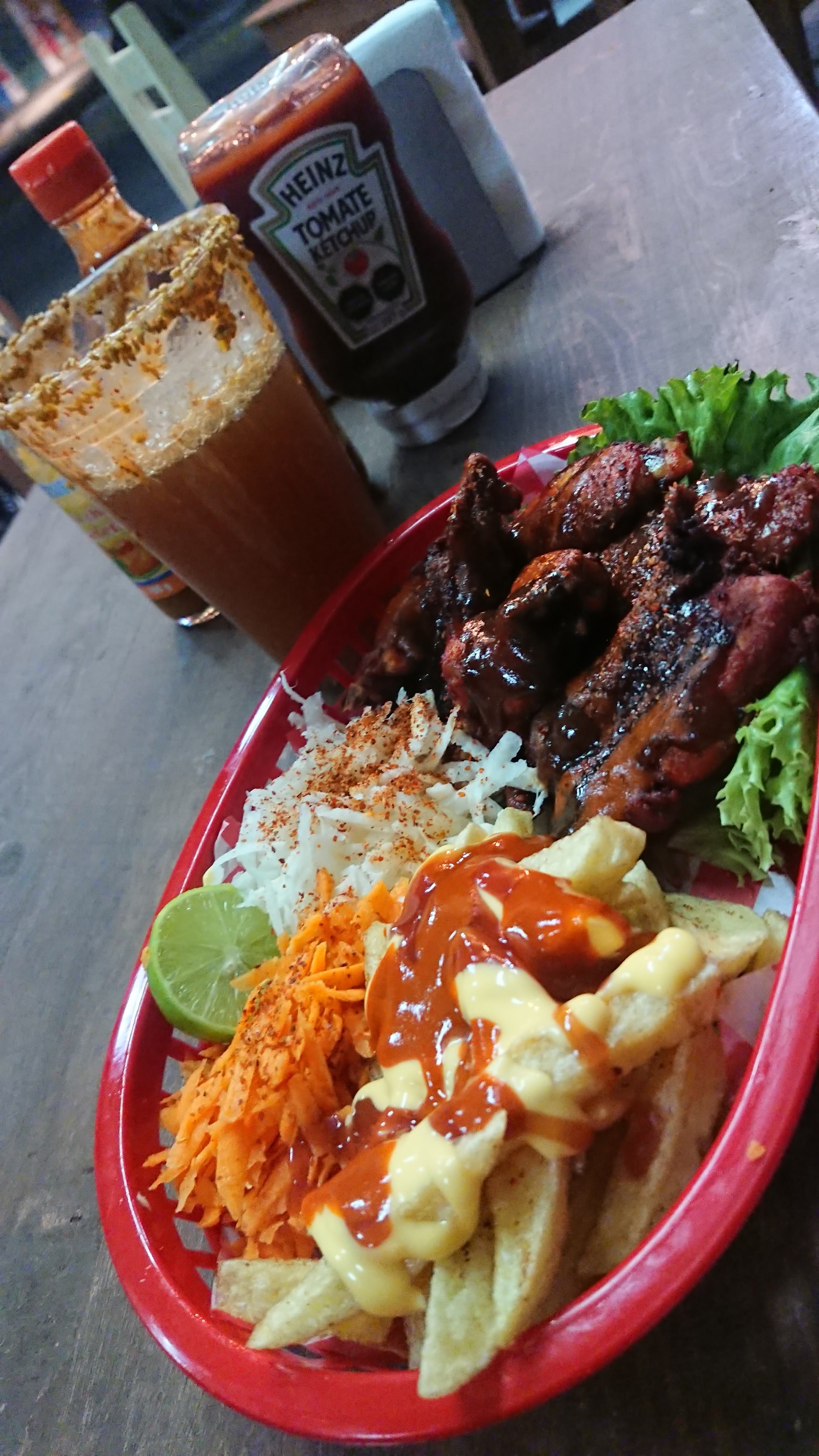 Lian's pizza image 1