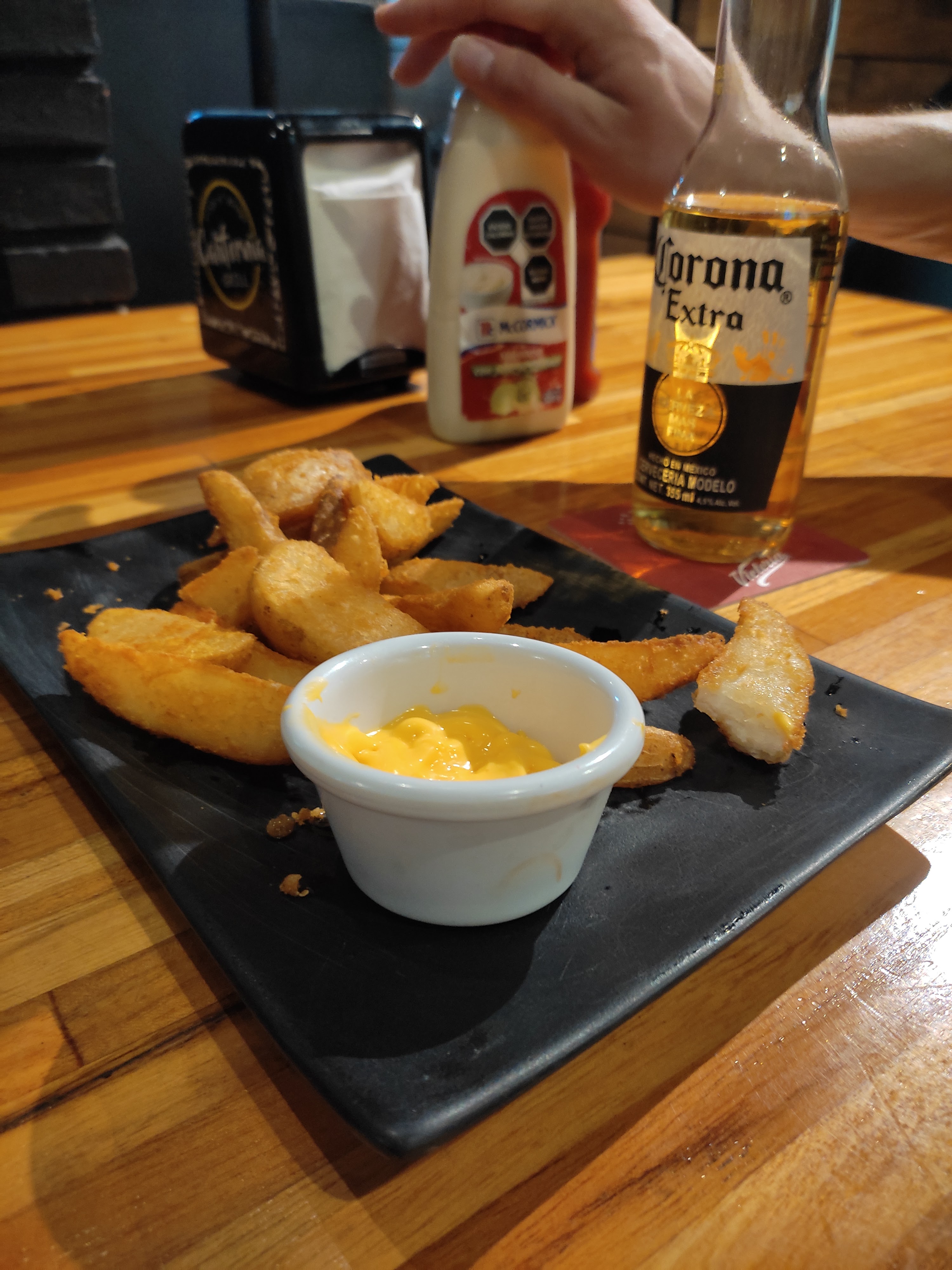 California Grill Fish n' Wings image 8