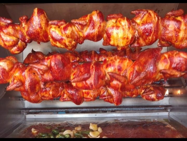 Rosticería Golden image 2