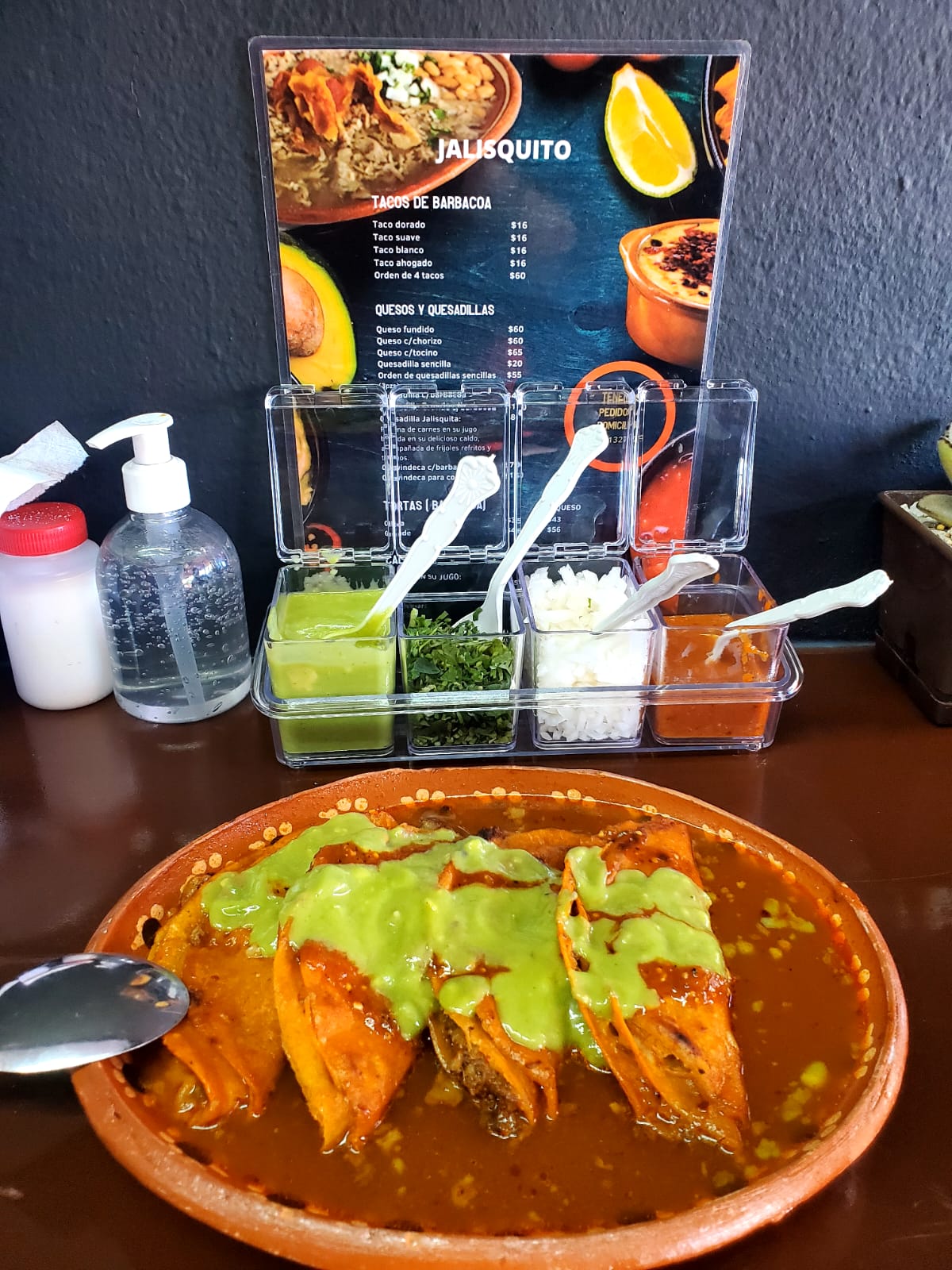 Jalisquito Restaurante image 5