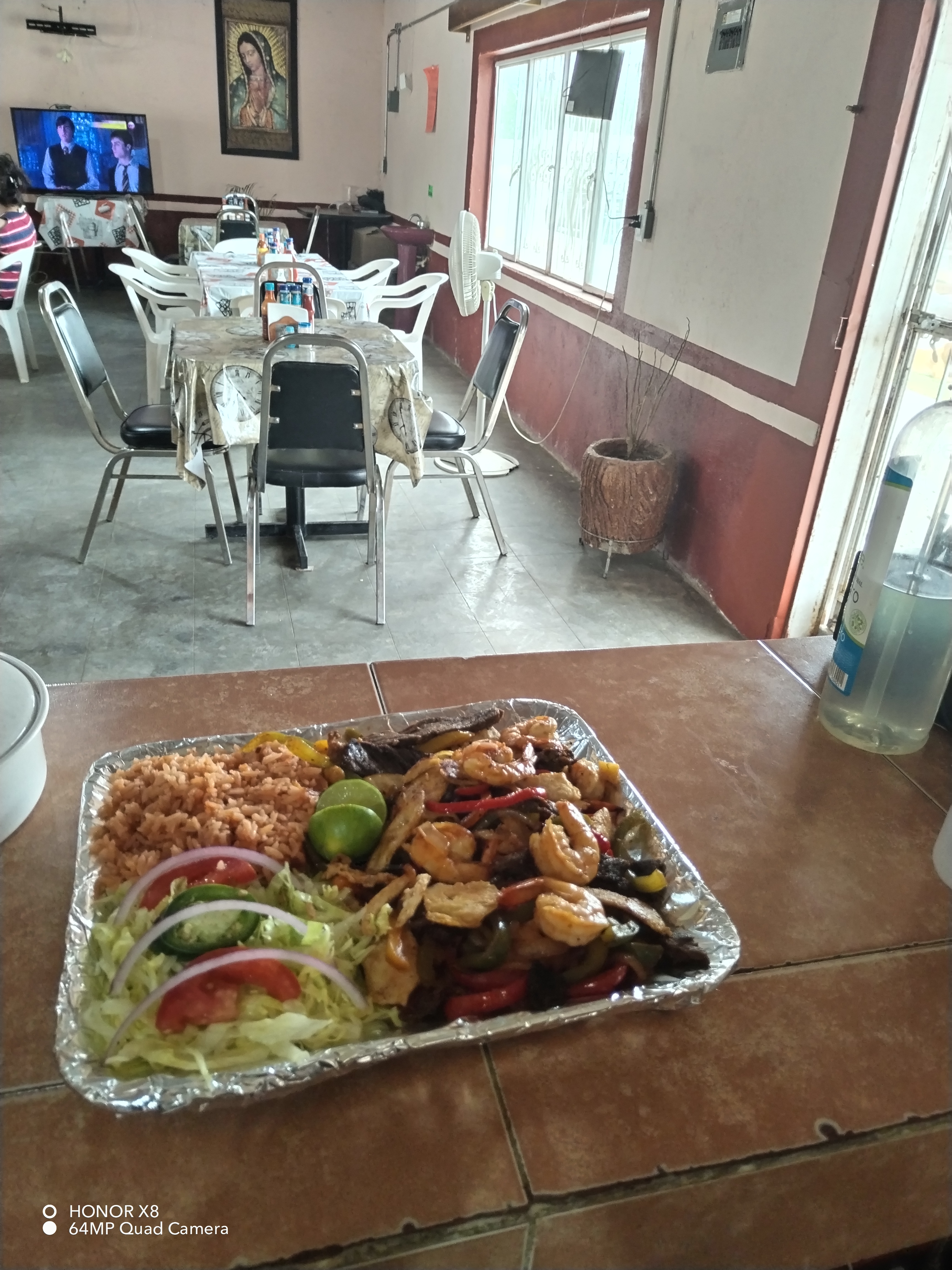 Mar y tierra image 10