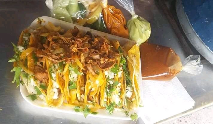 Taqueria "Los Pelones" image 4