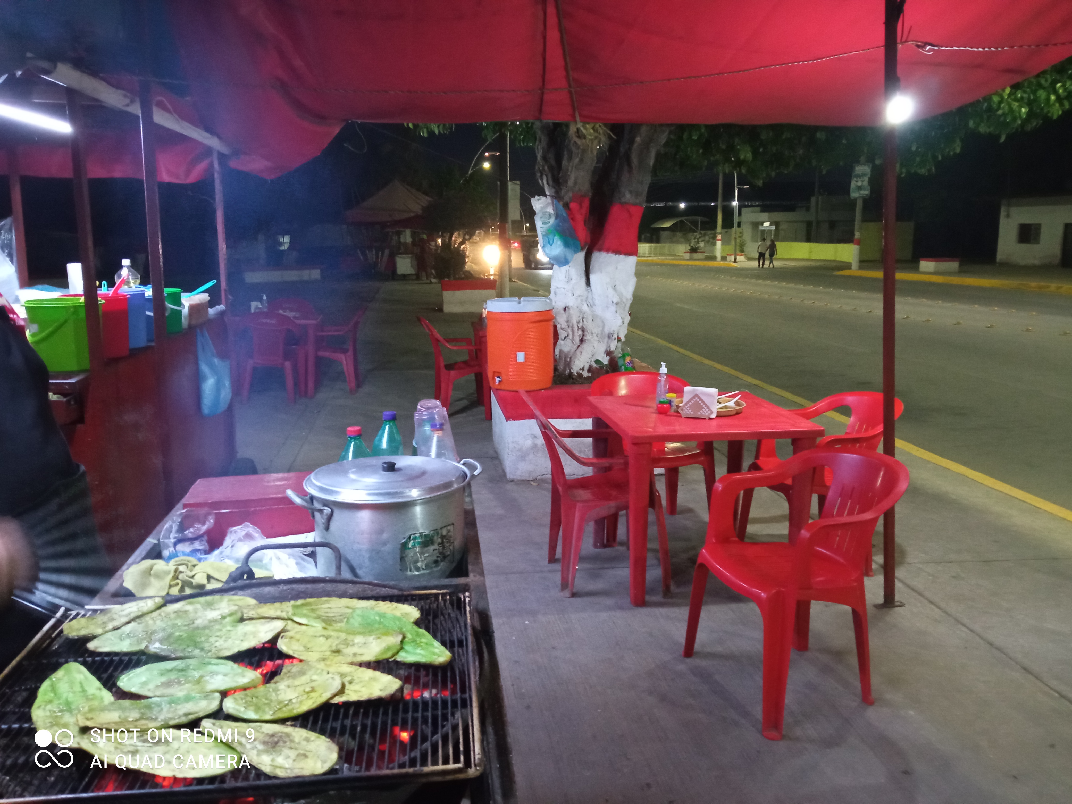 Tacos mi buen y mis 3 pekes image 3