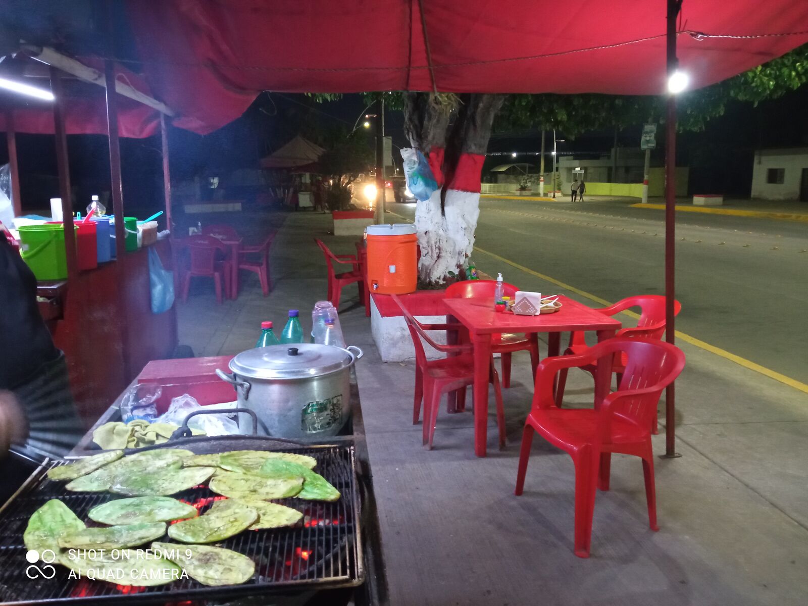 Tacos mi buen y mis 3 pekes image 3