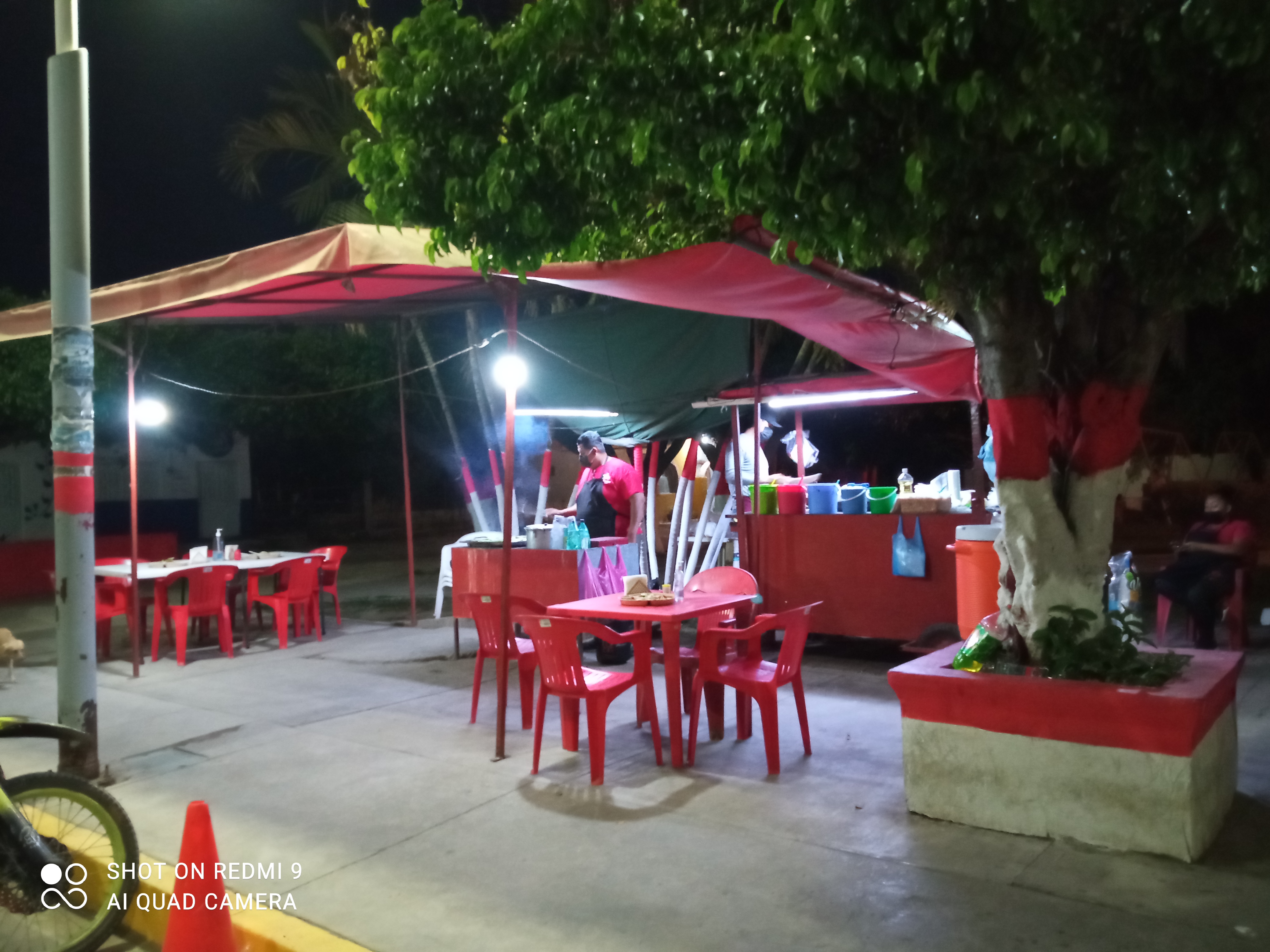 Tacos mi buen y mis 3 pekes image 4