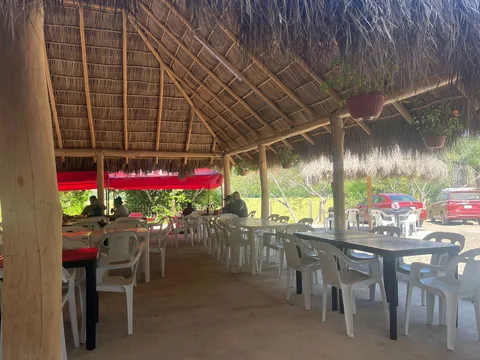 Restaurante La palapa image 1