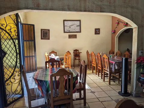 El Colonial image 1