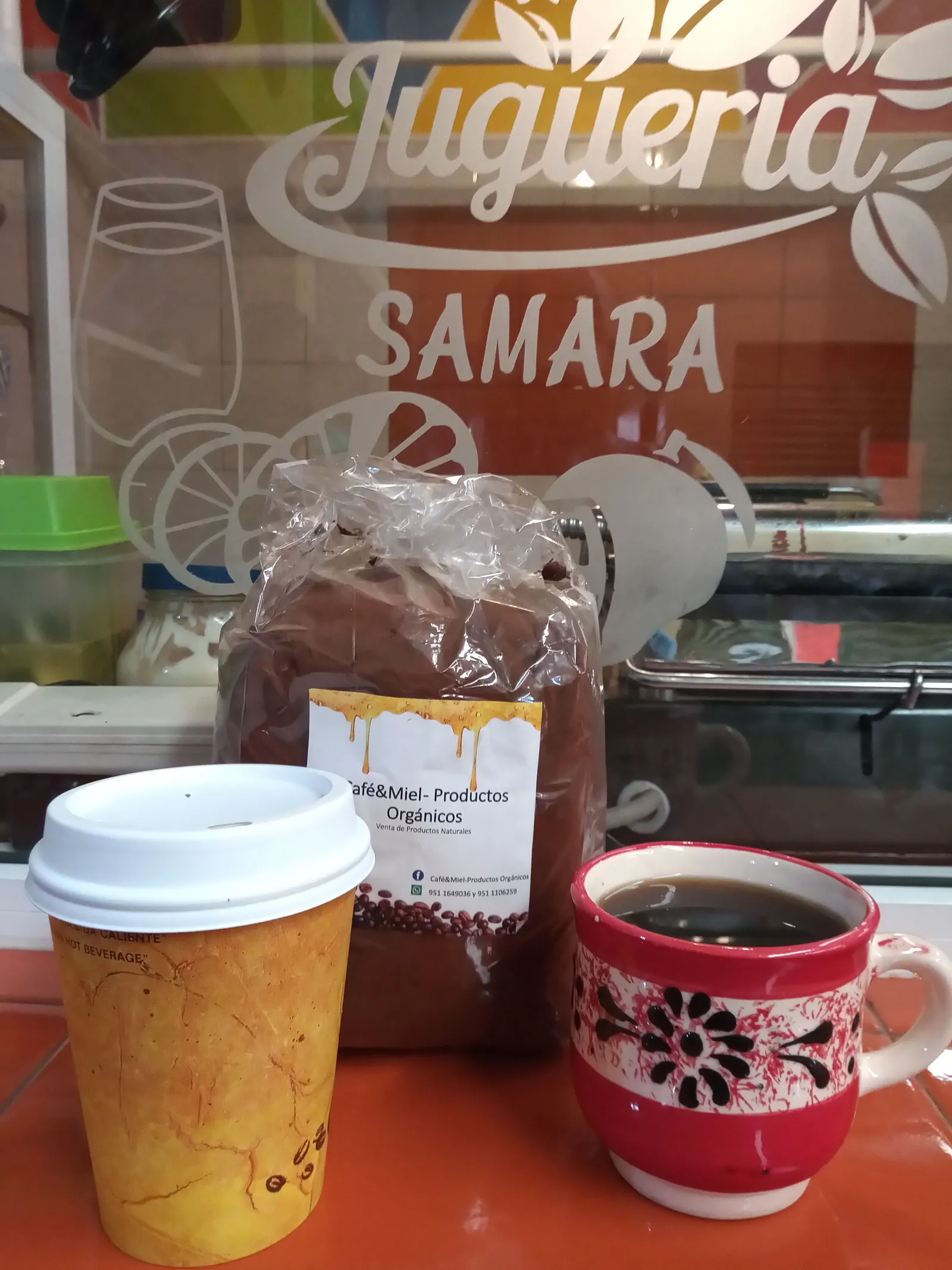 Jugueria "Samara" Café y Más image 8