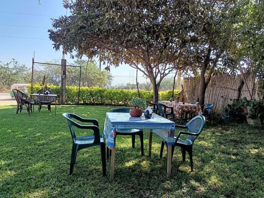 Restaurant zafiro image 1