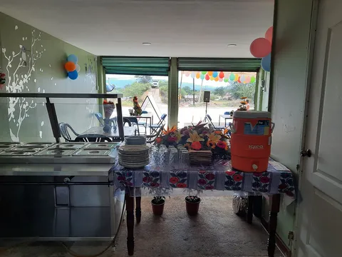 Restaurant zafiro image 4
