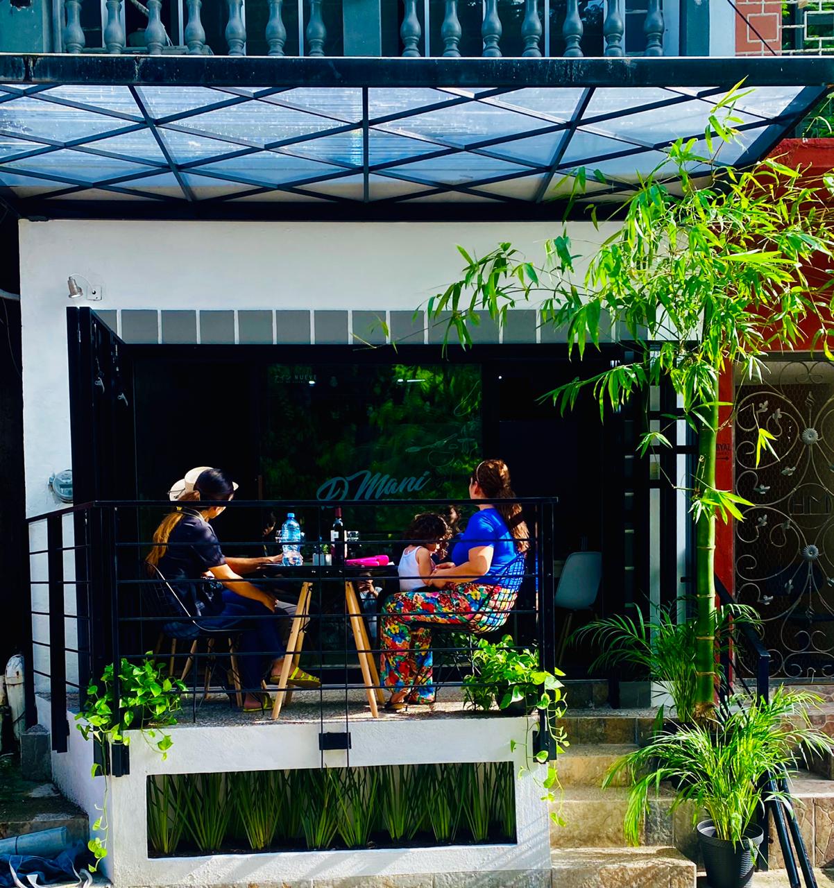 D’ Mani Cocina Gourmet image 1