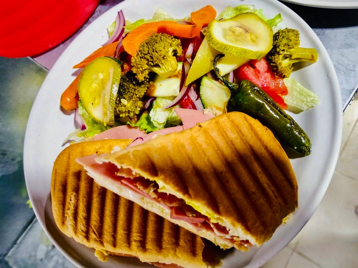 D’ Mani Cocina Gourmet image 9