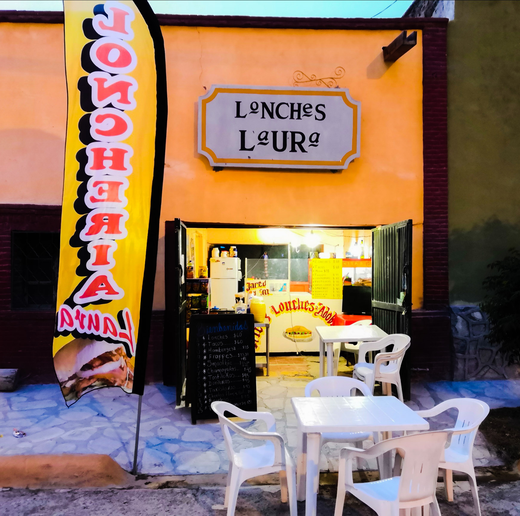 Loncheria Laura image 1