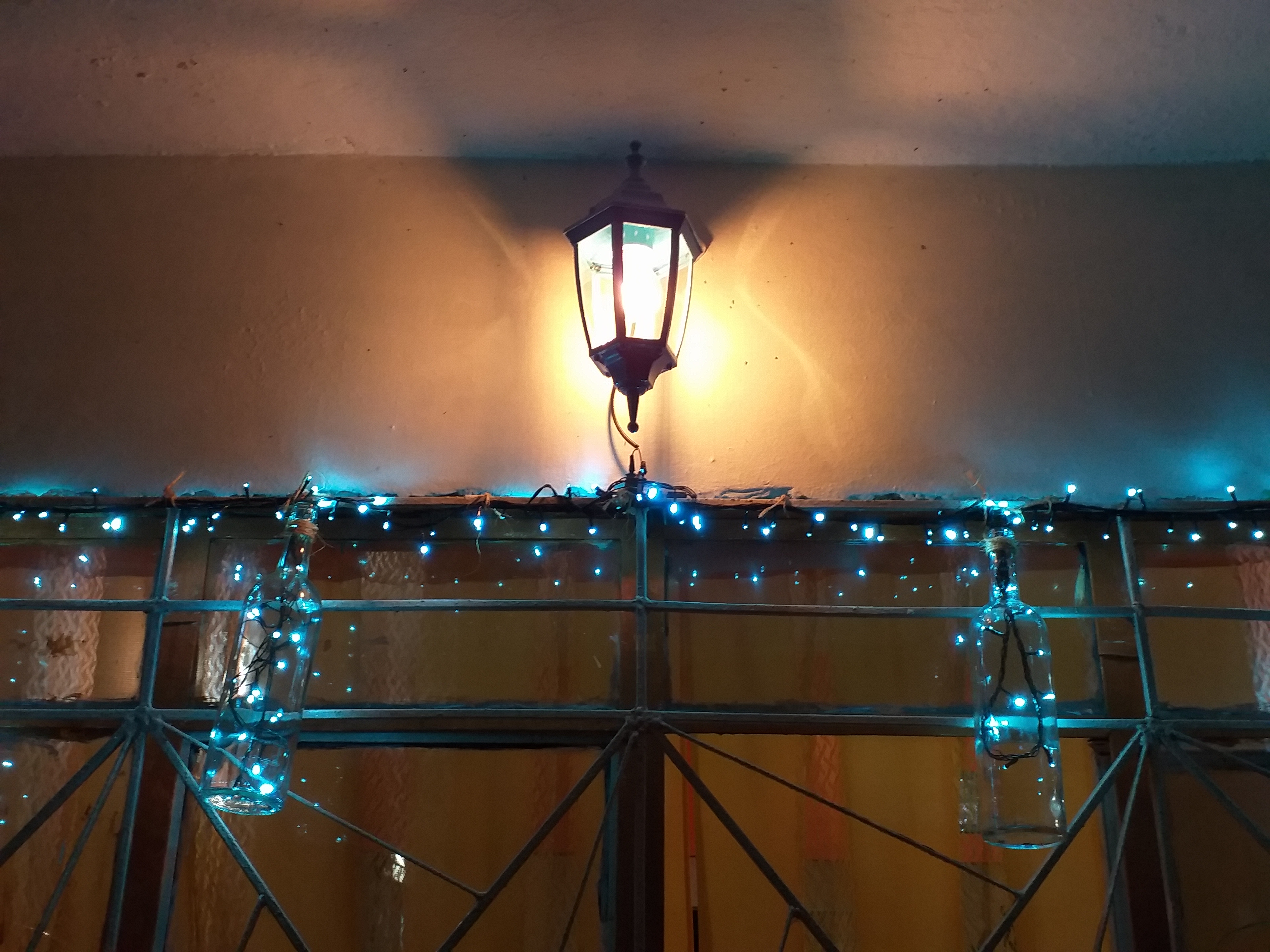 El Farolito Azul image 1