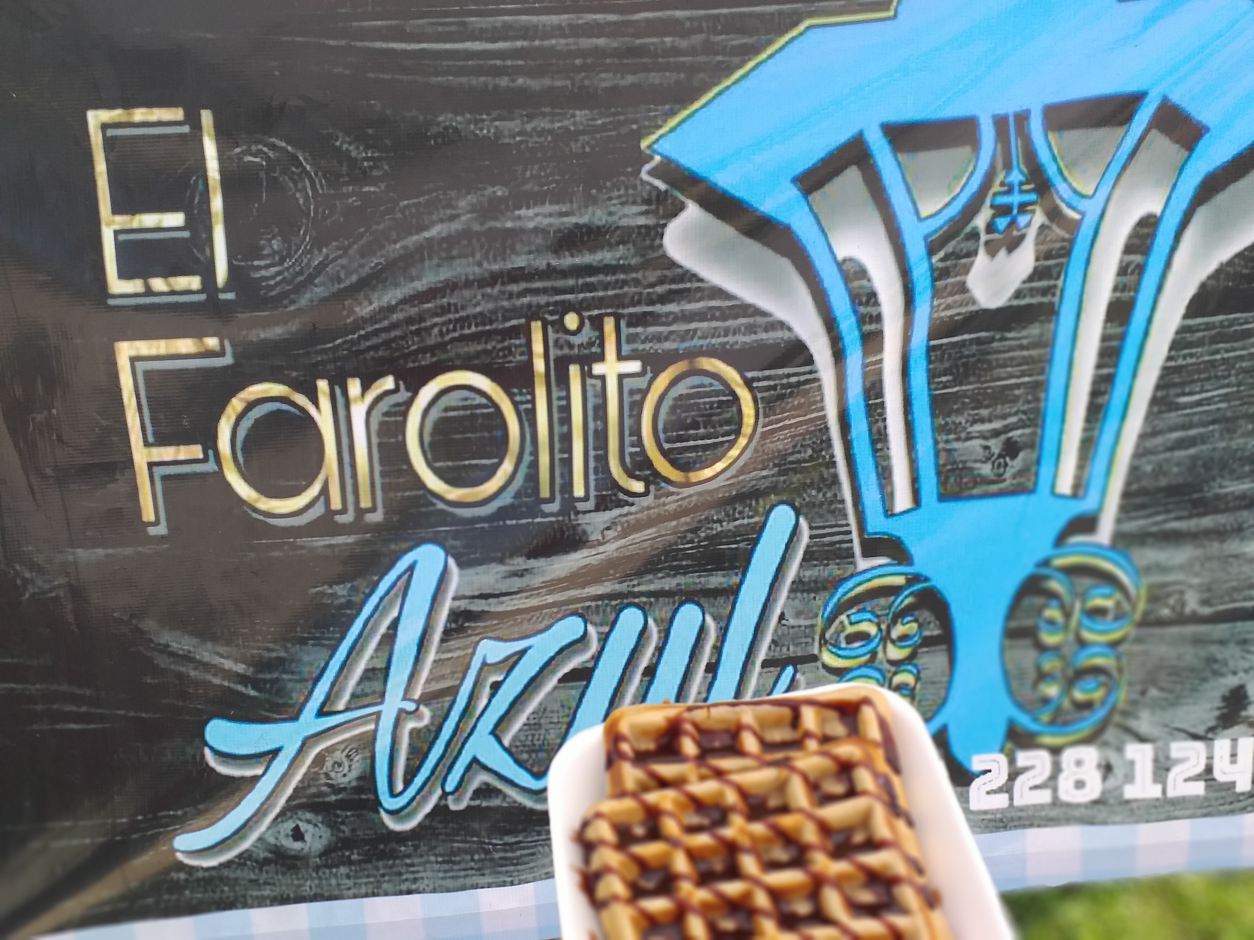 El Farolito Azul image 9