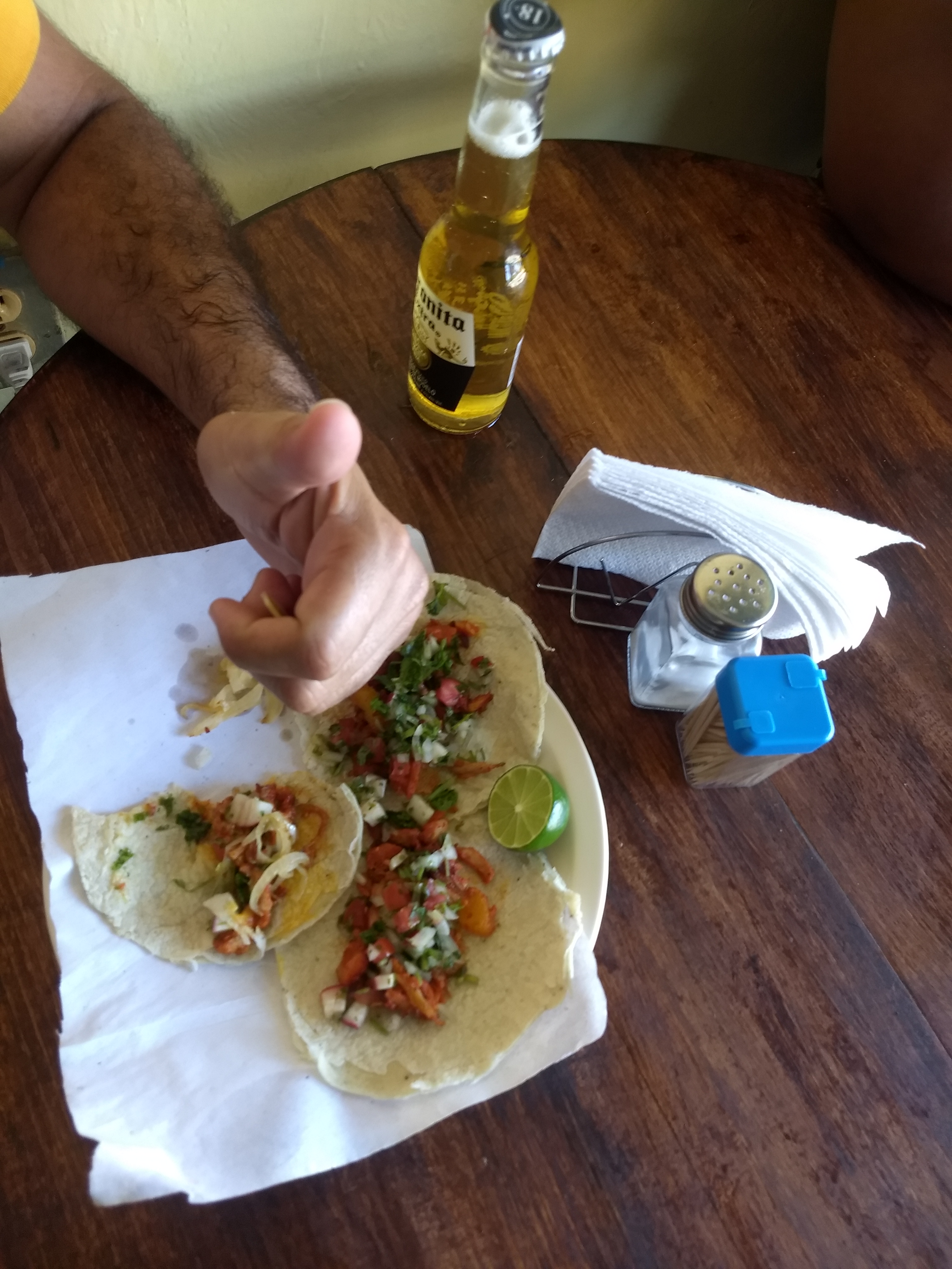 Pep's Tac's McMc Burguer image 1