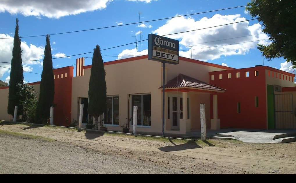 Restaurant y marisquería bety image 4