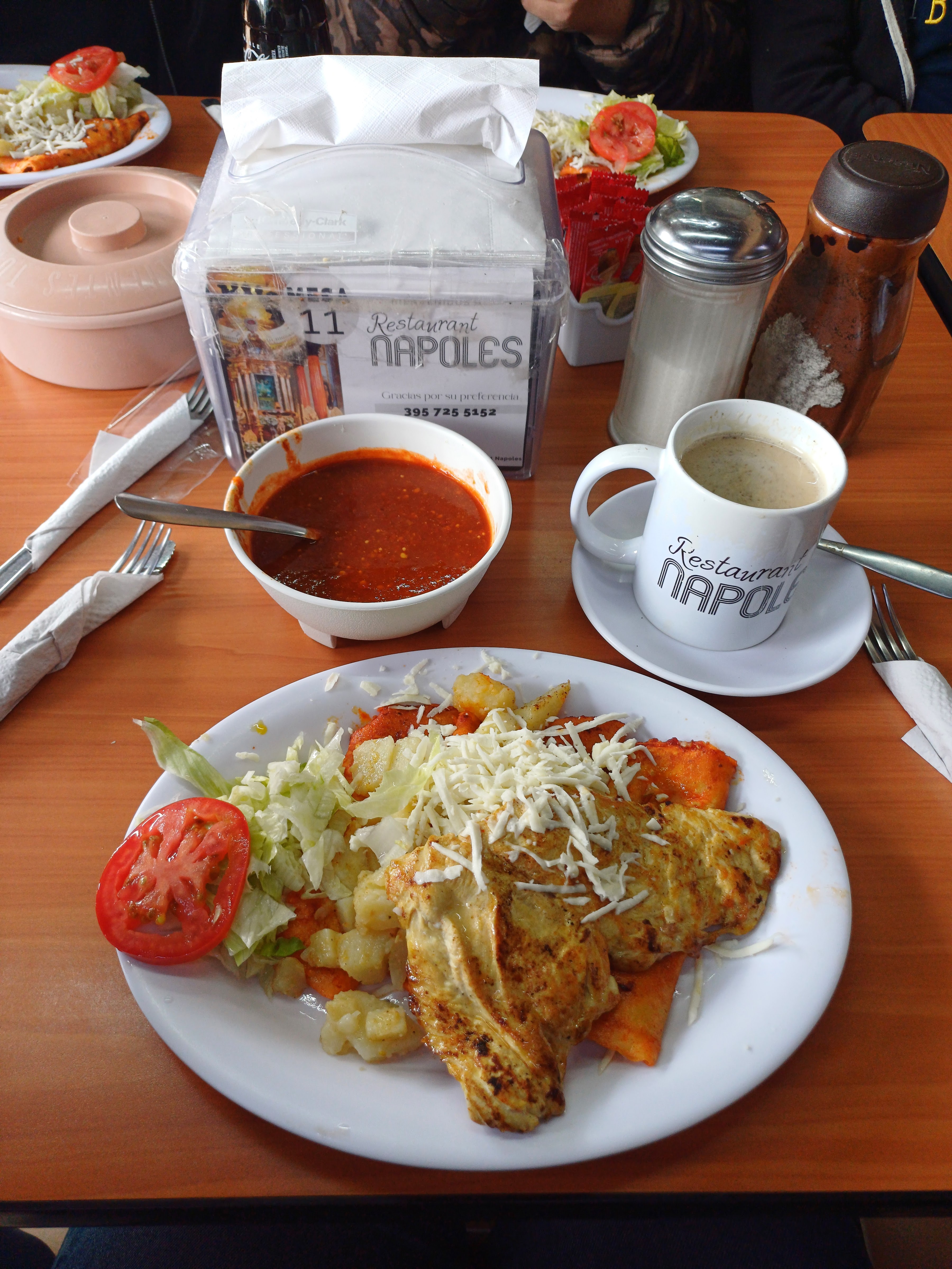 Restaurant Napoles image 2