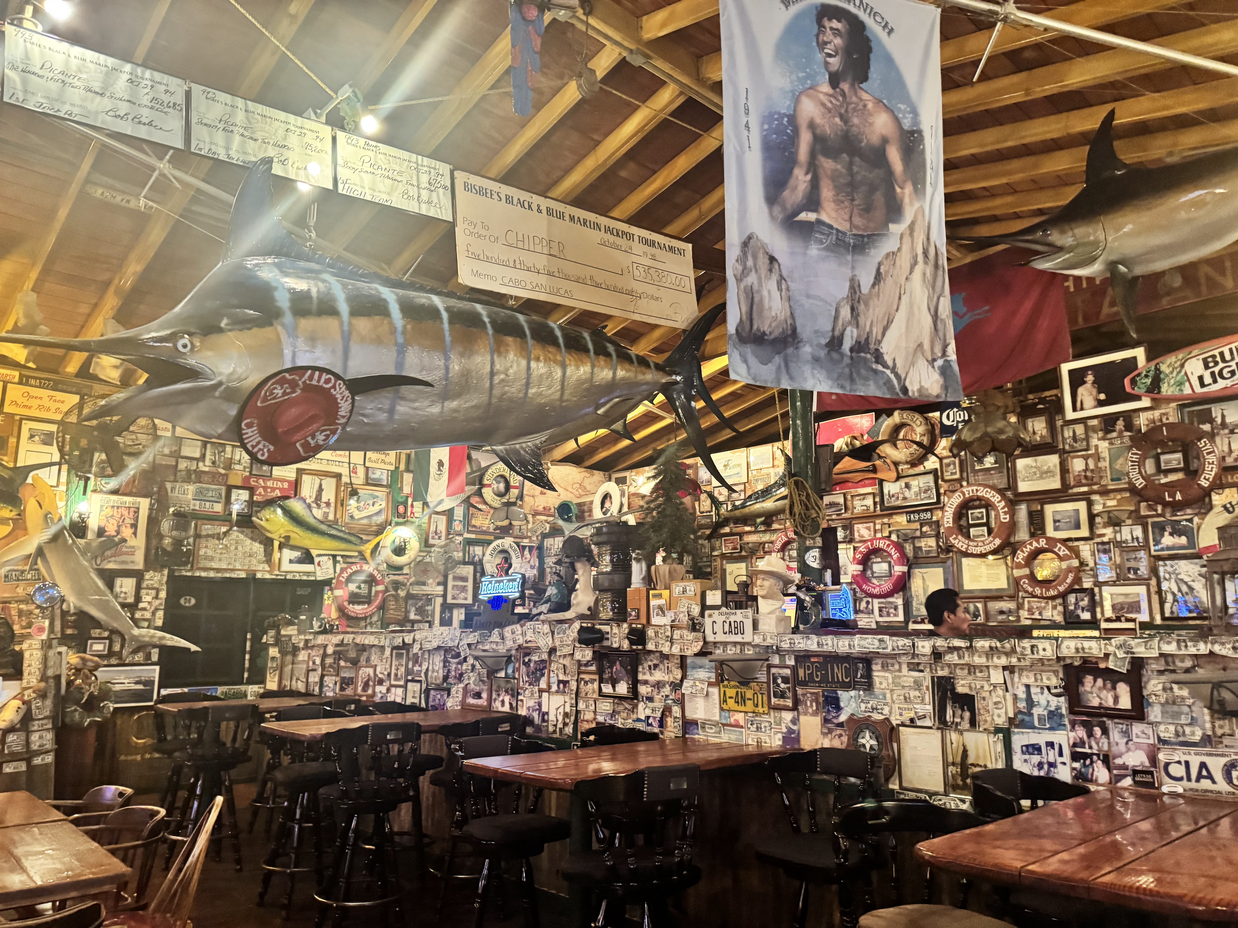 Latitude 22+ Roadhouse image 4