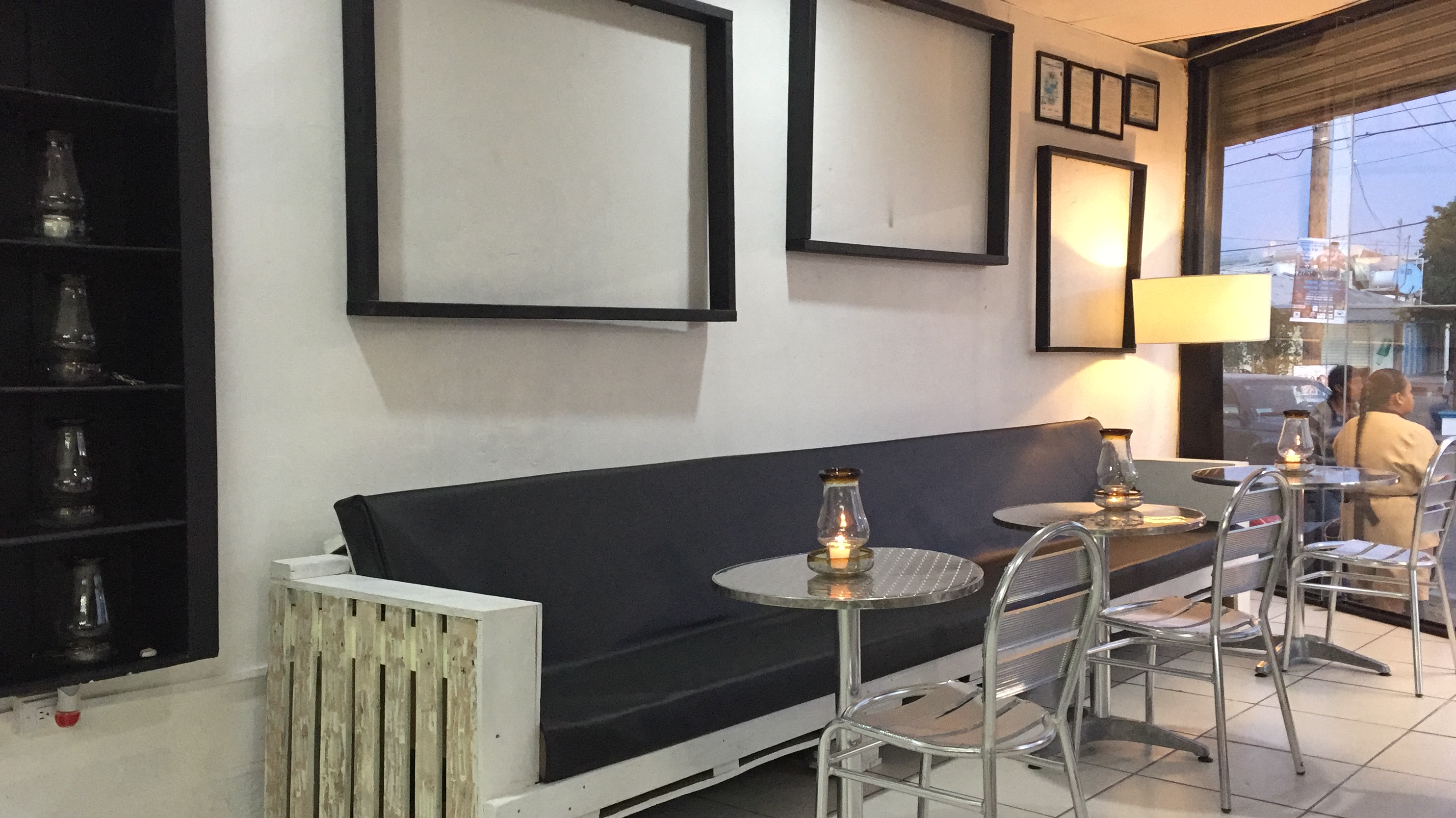 Cafeína restaurante & bar image 1