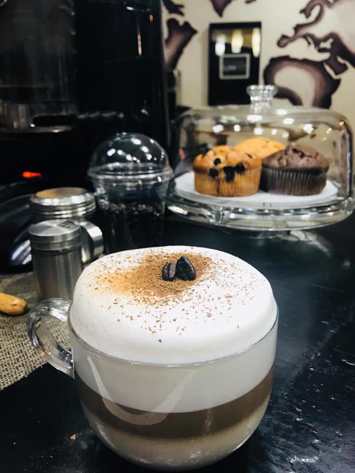 Cafeína restaurante & bar image 2