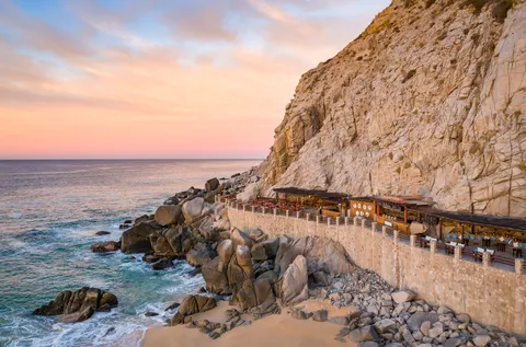 El Farallon image 4