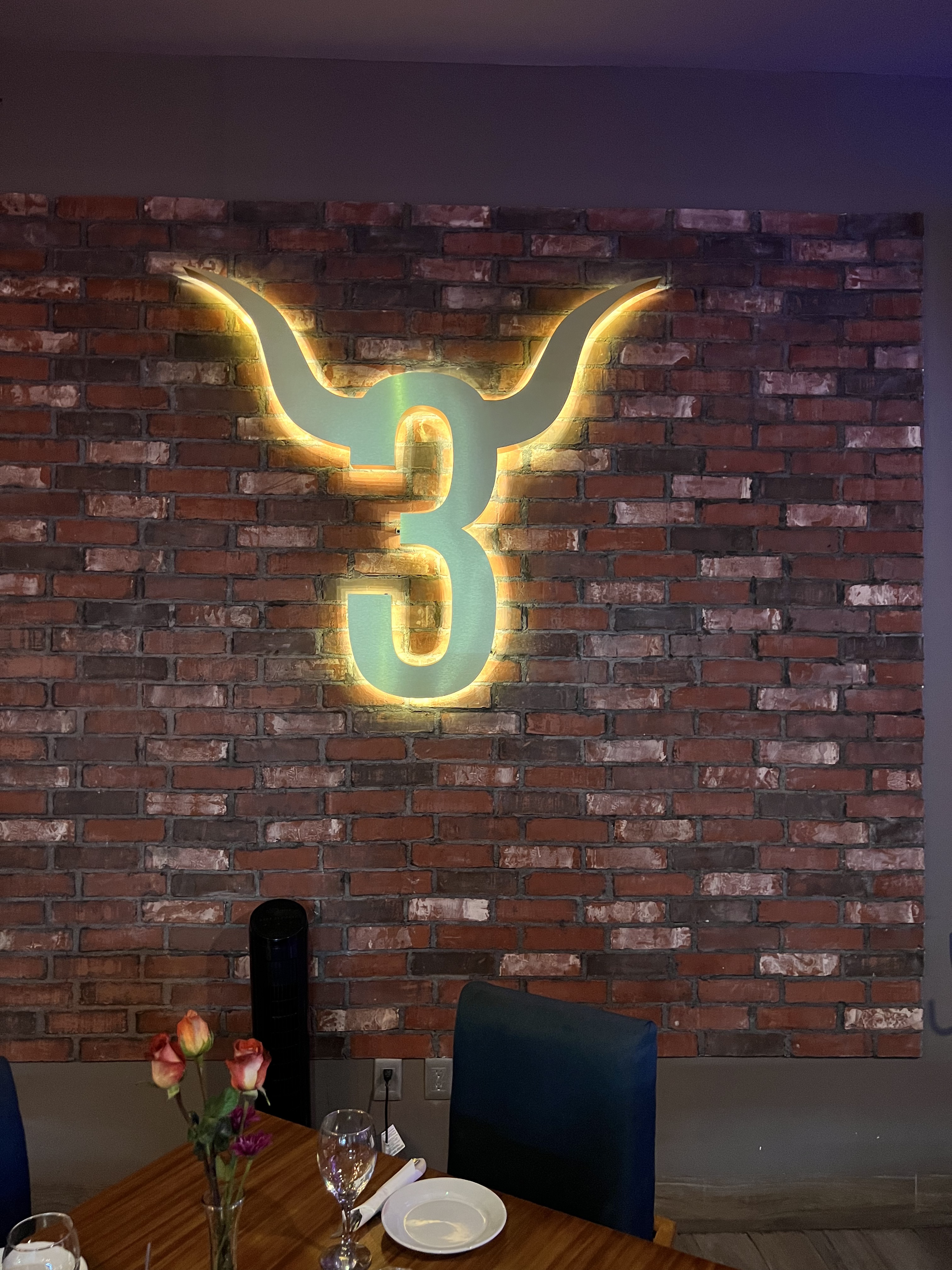 EL TRES Steak House & Restaurant image 3