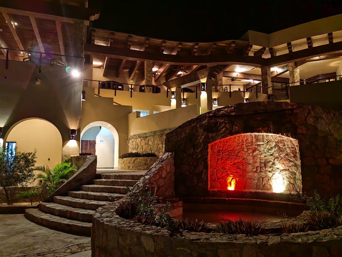 Luna Italiana image 6