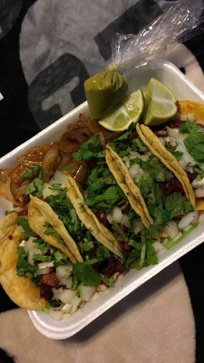 Tacos de asada los 3 Carnales image 3