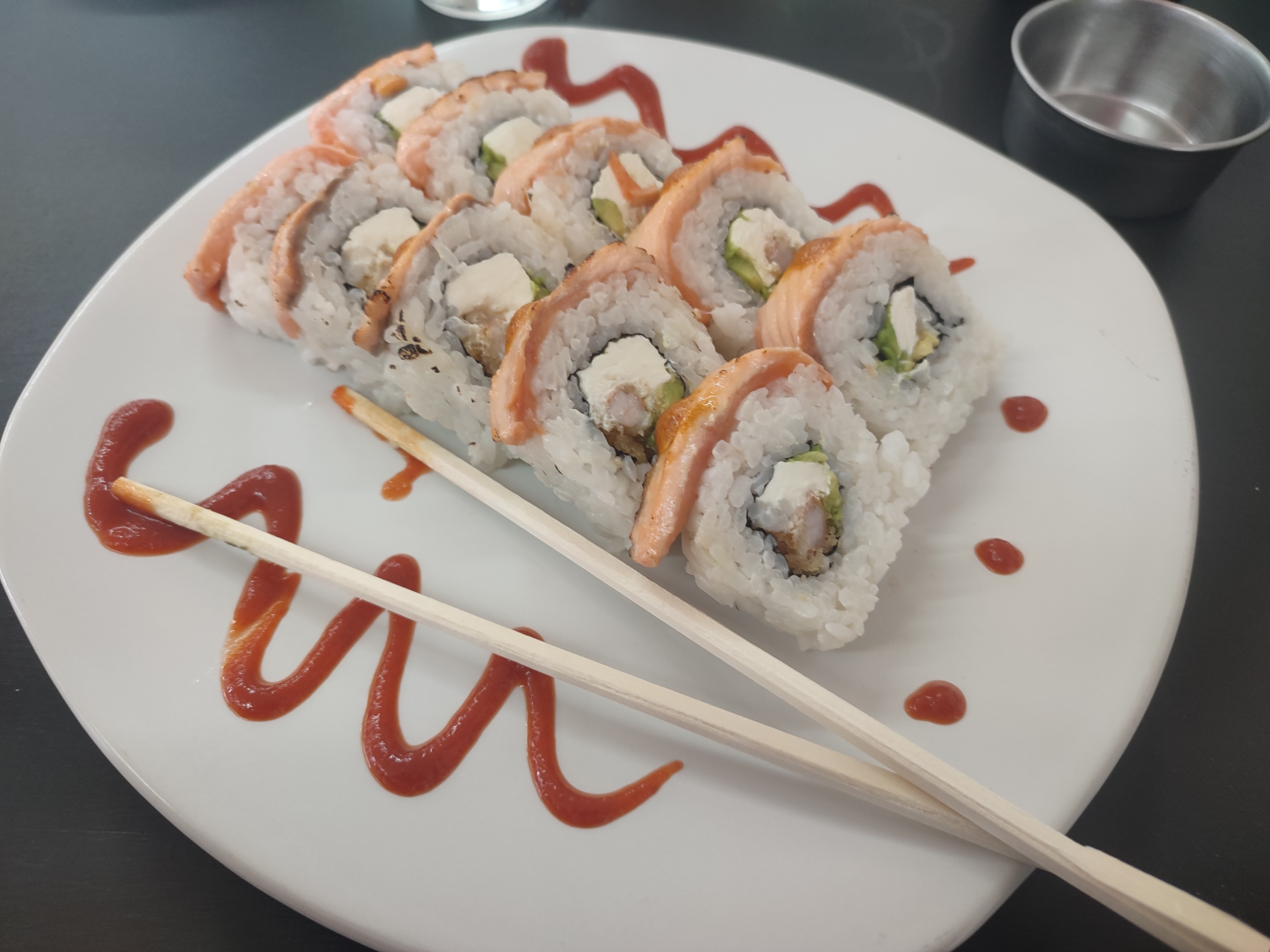 TAKUMI-TAI CHIAUTEMPAN ️ SUSHI COMIDA ORIENTAL image 3