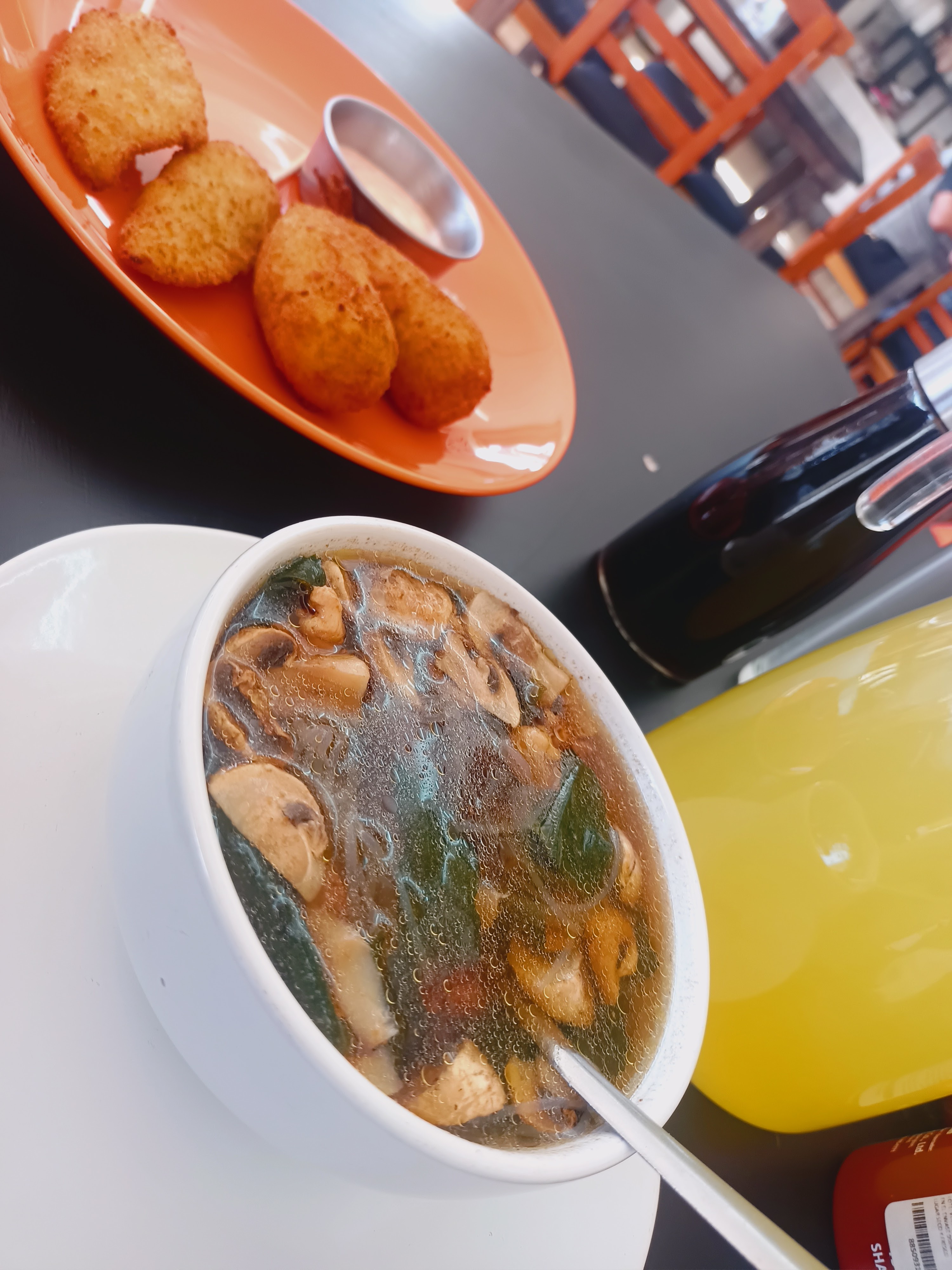 TAKUMI-TAI CHIAUTEMPAN ️ SUSHI COMIDA ORIENTAL image 9