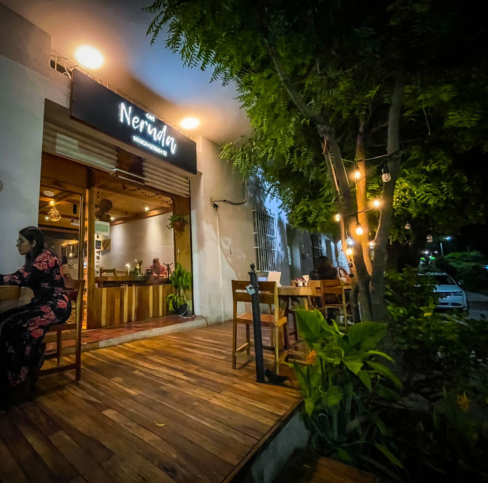 Café Neruda image 1