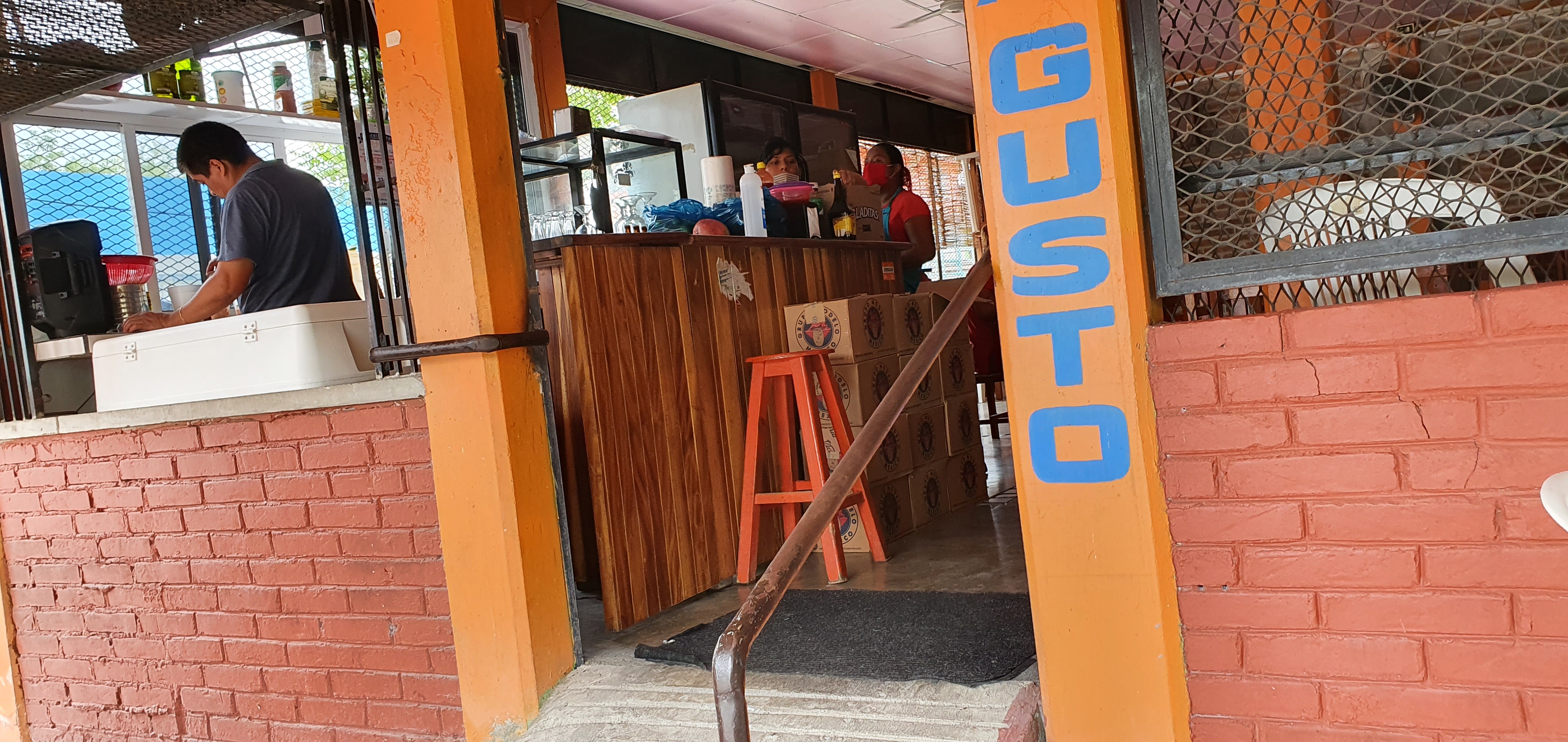 Mariscos "El Amigazo" image 4