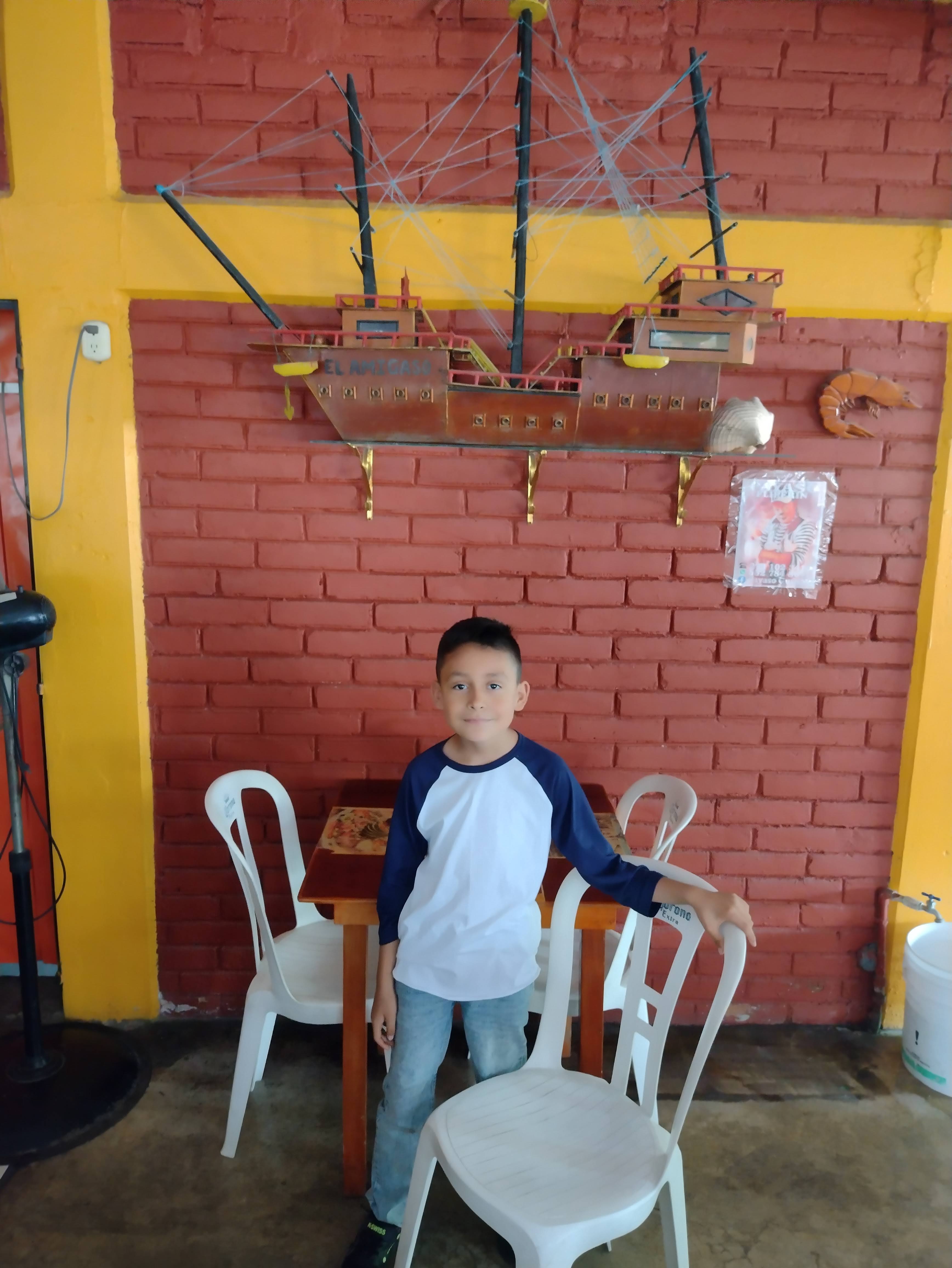 Mariscos "El Amigazo" image 5