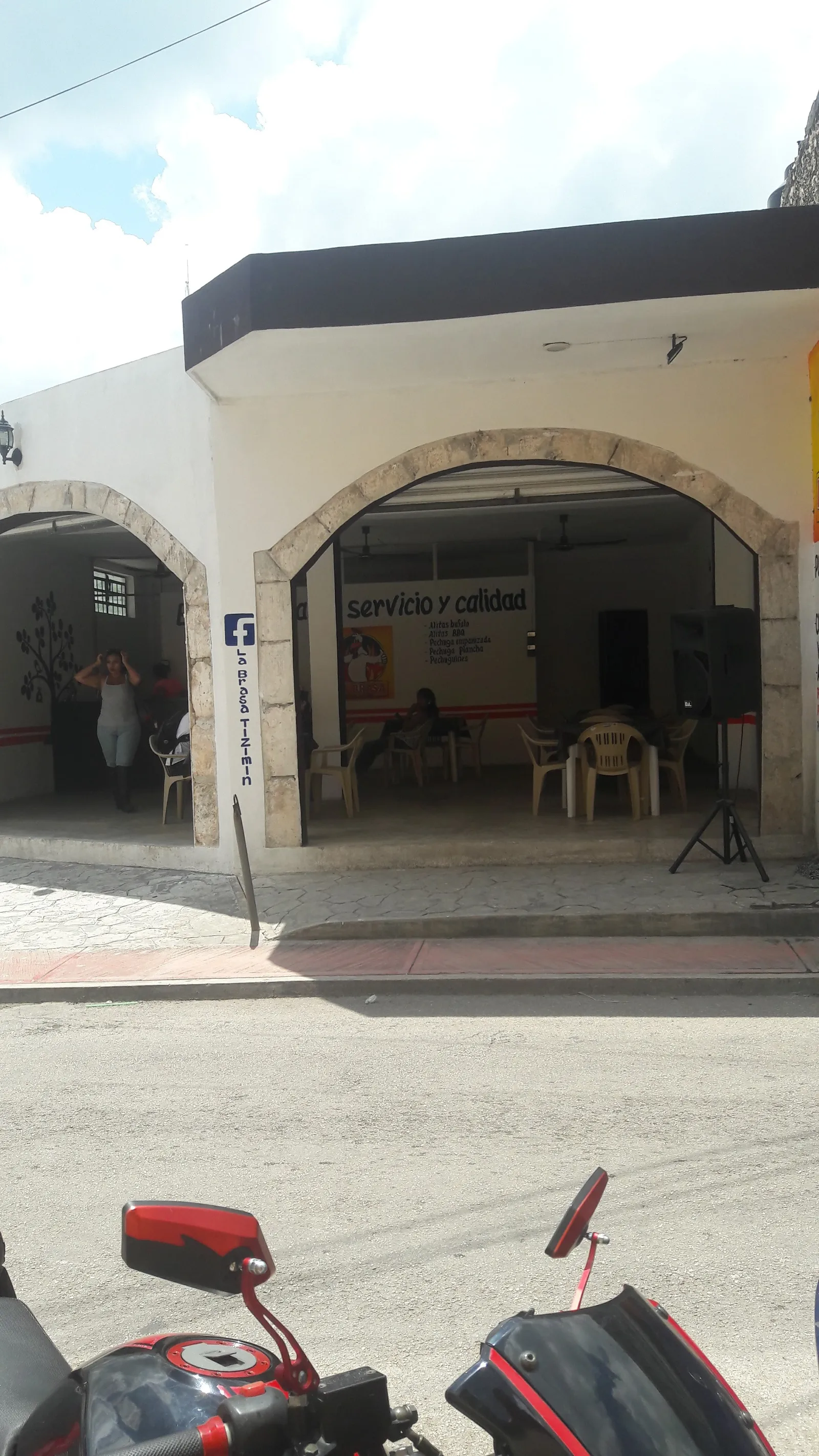 La Brasa image 7