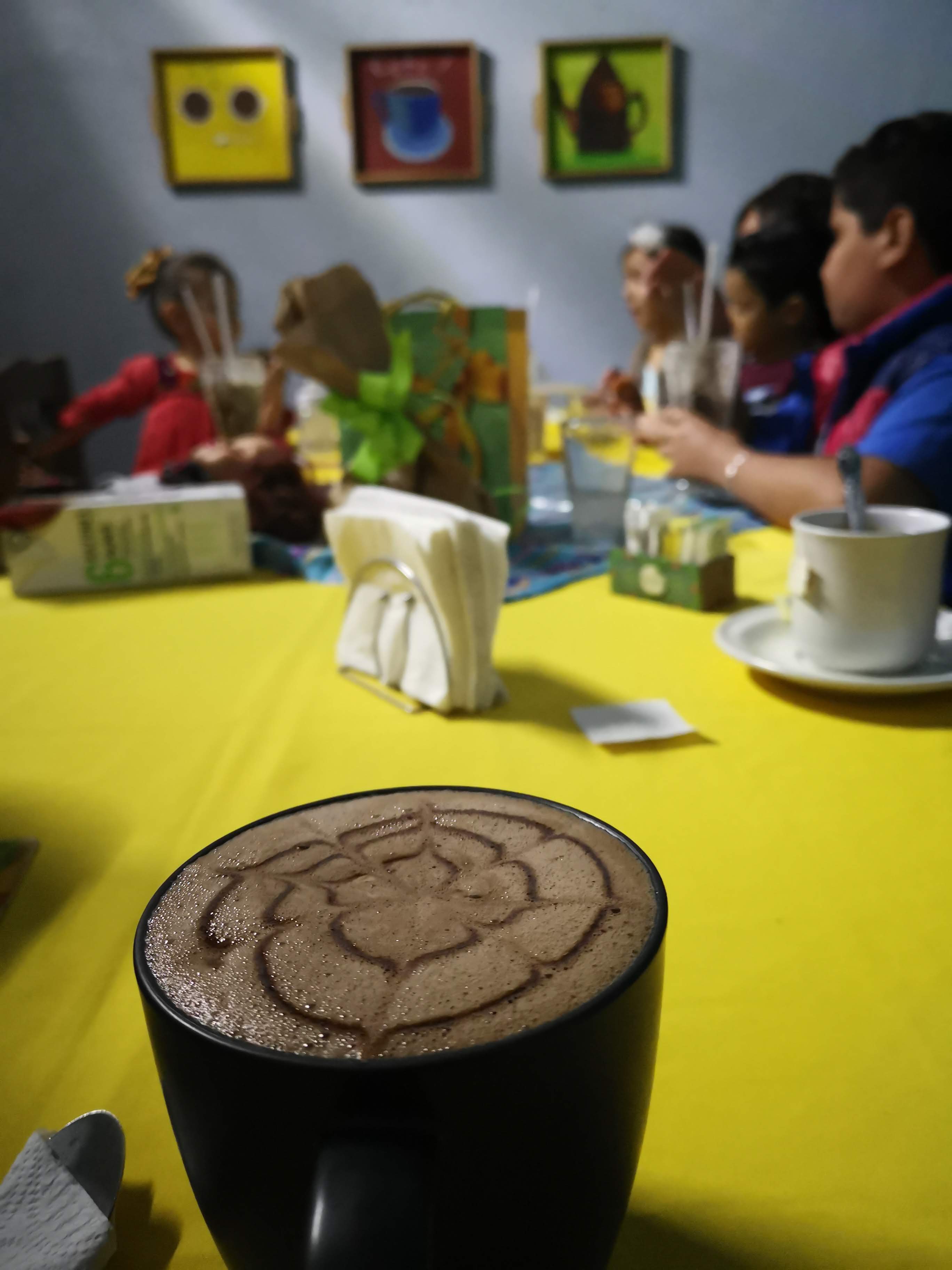 Mo-kali Cafe image 8