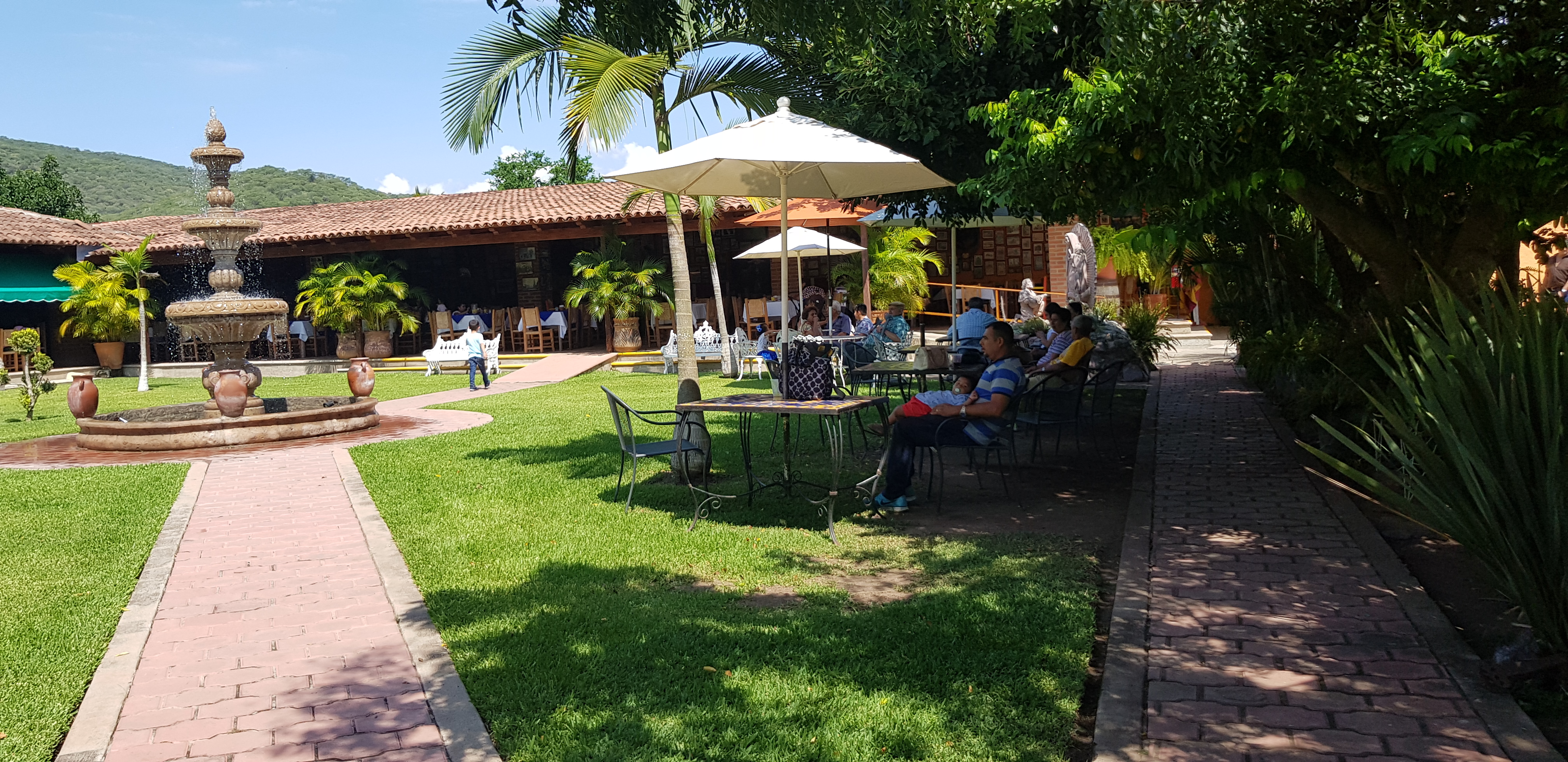 Restaurant Familiar Los Cuates image 3