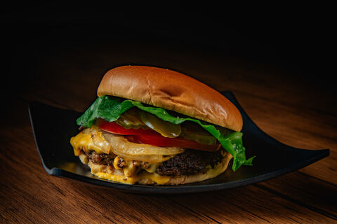 Burgués image 1