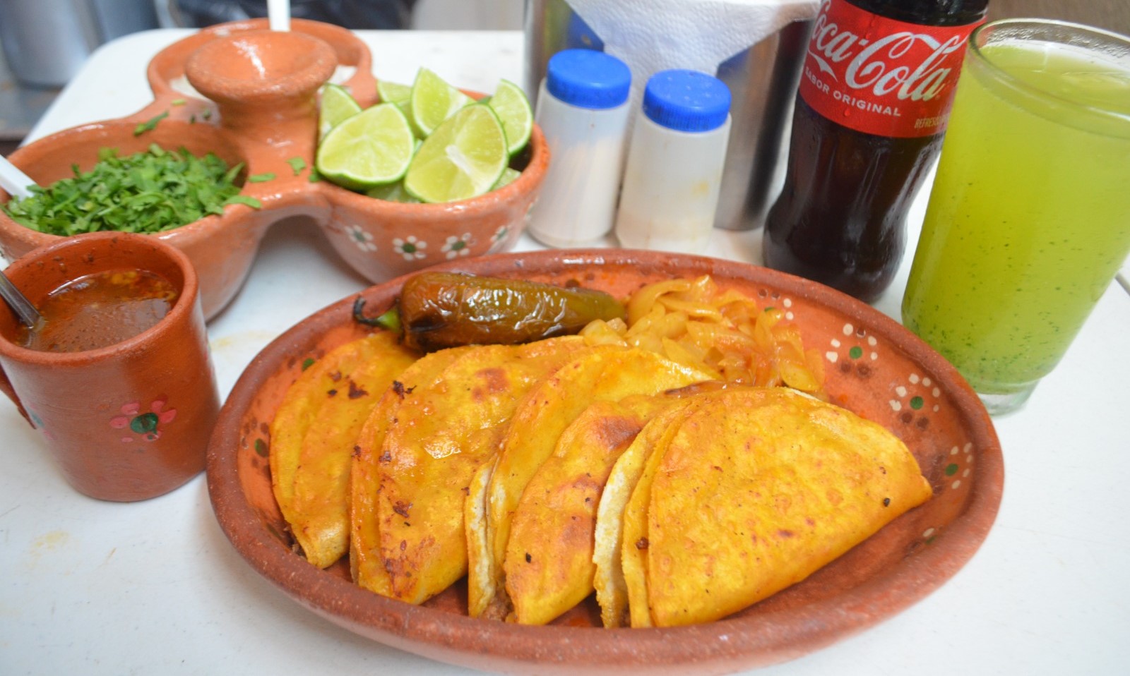 Tacos de Barbacoa El Güero image 1