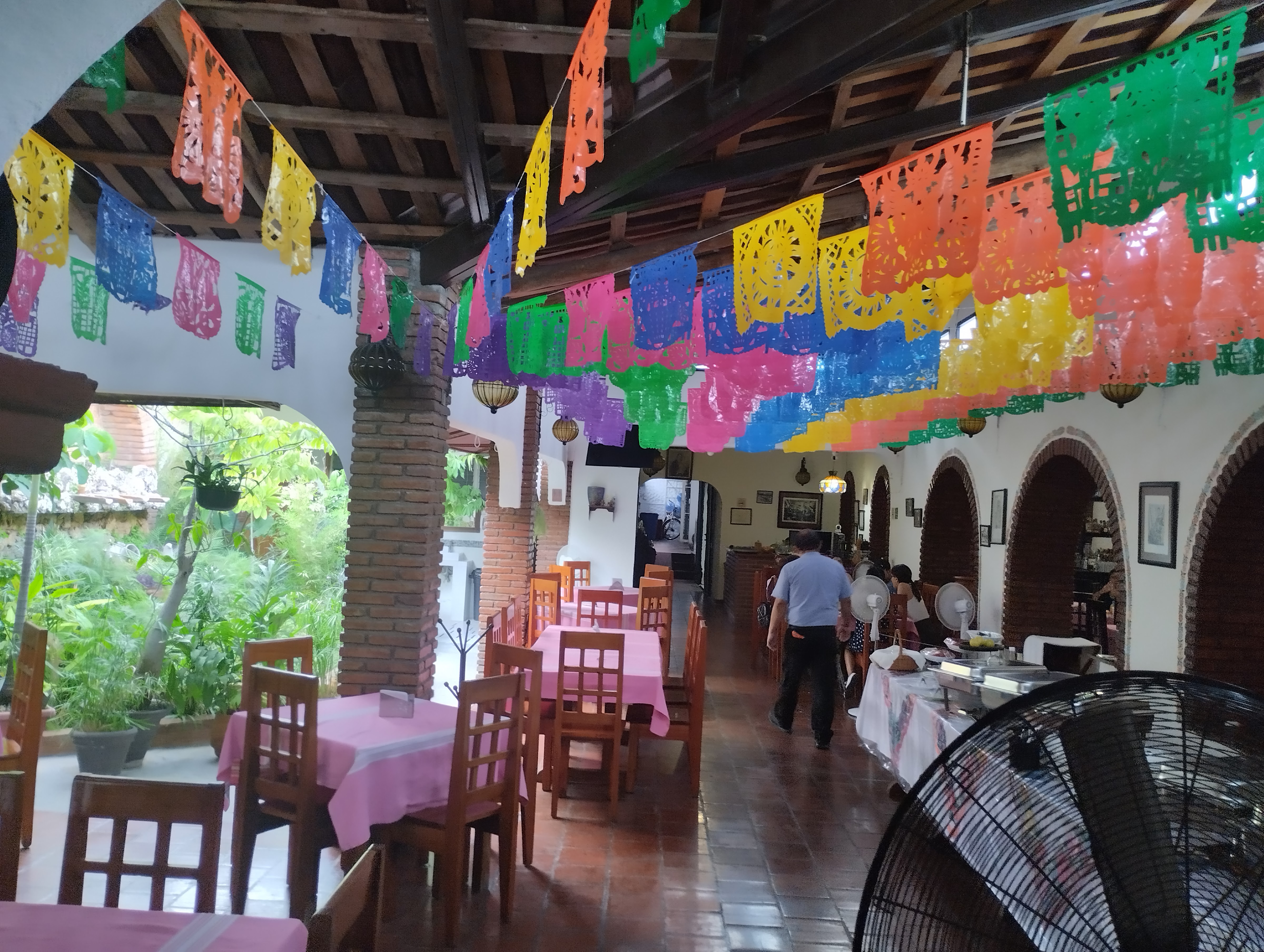 El Campanario Restaurant image 9