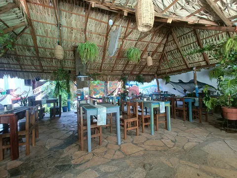 La Bahía [Pescados y Mariscos] image 1