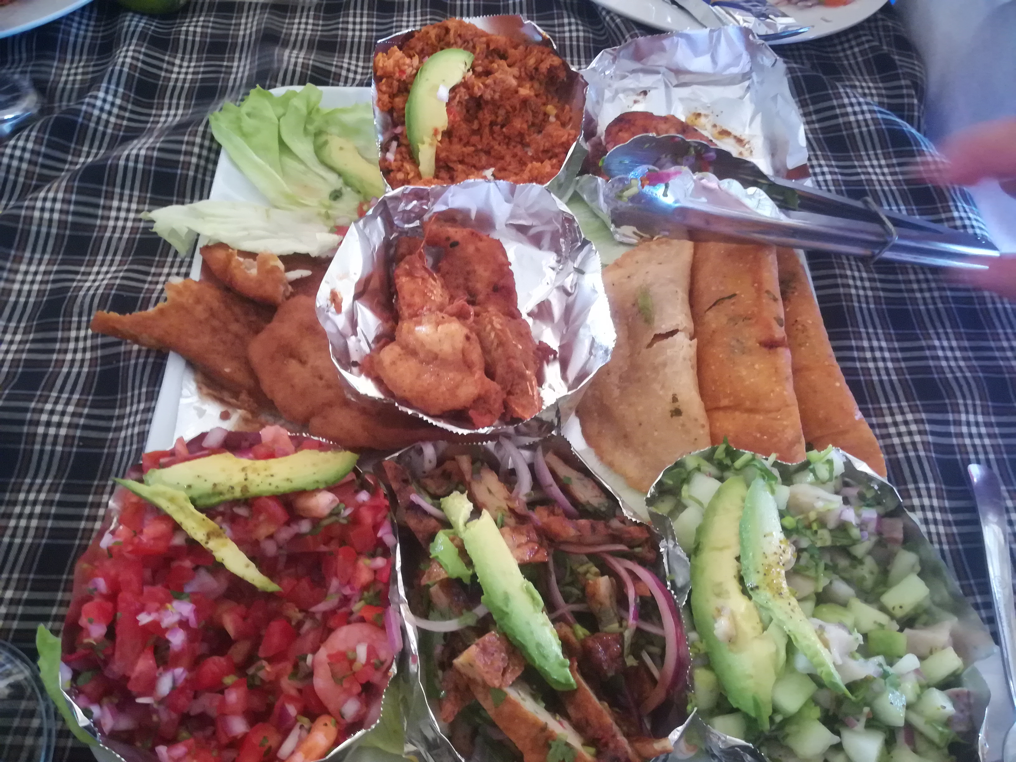 La Bahía [Pescados y Mariscos] image 6