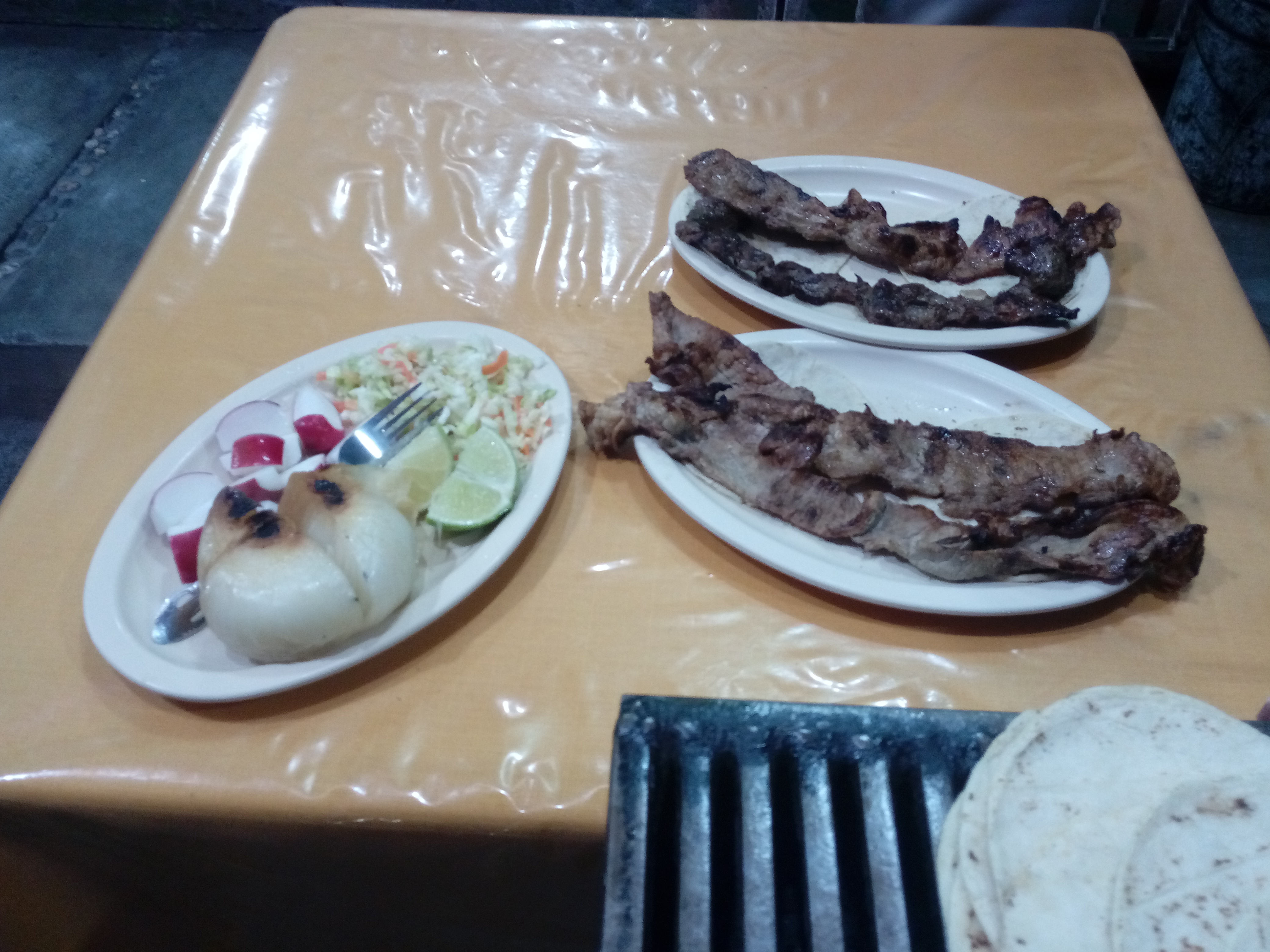 Cenaduria Los Portales image 9