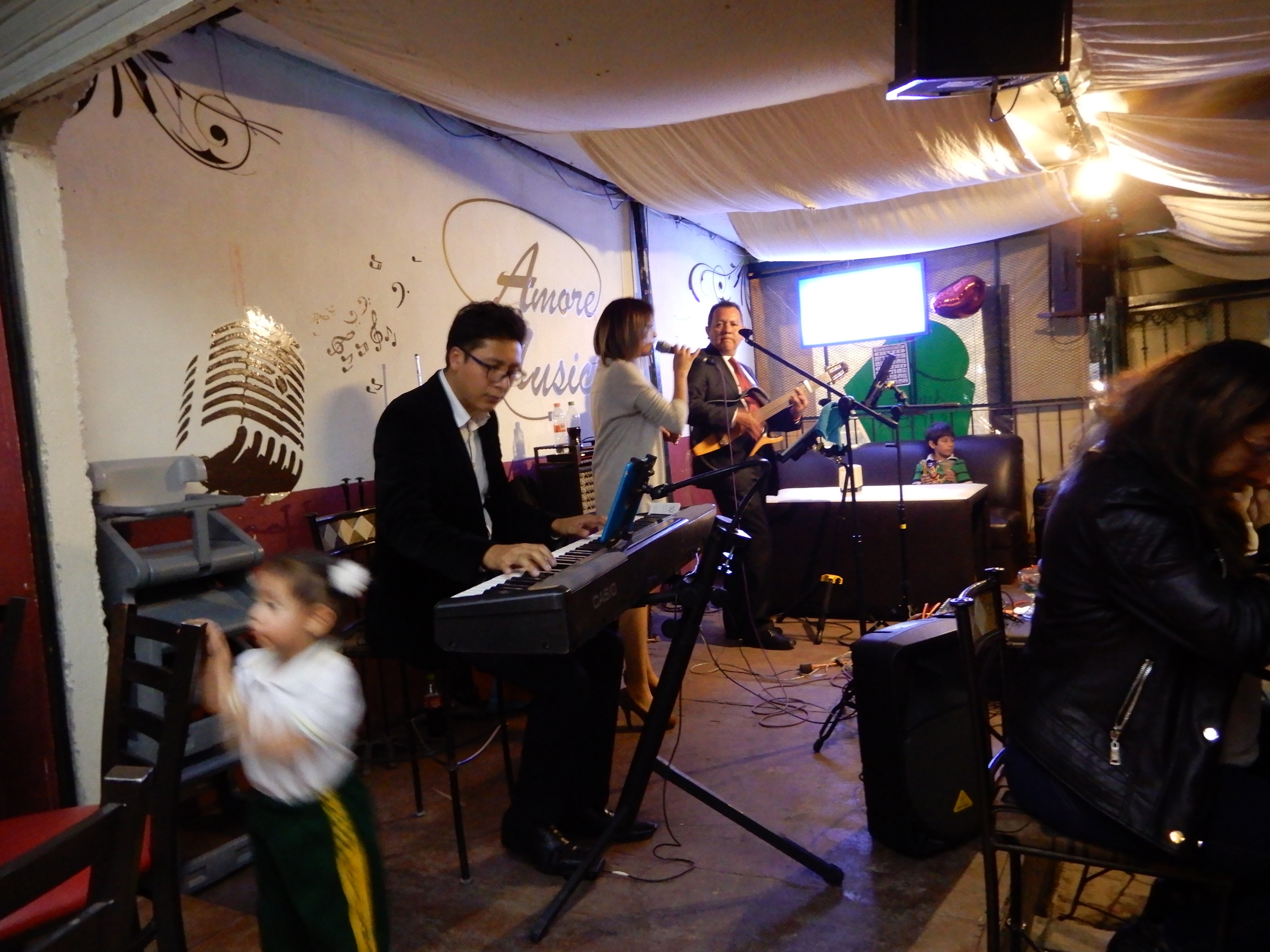 Amore and Pizza image 6