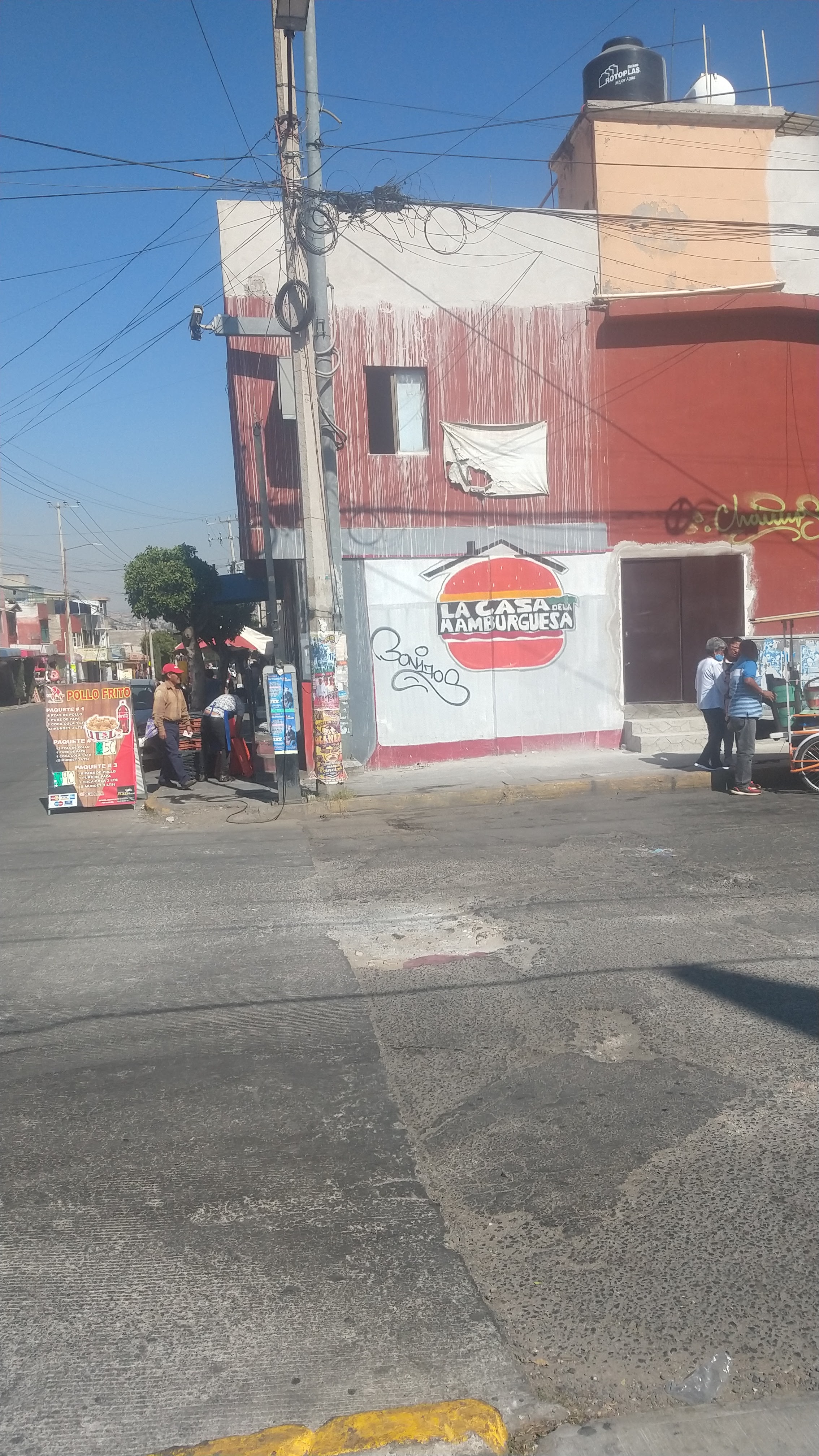 La Casa de la Hamburguesa image 1